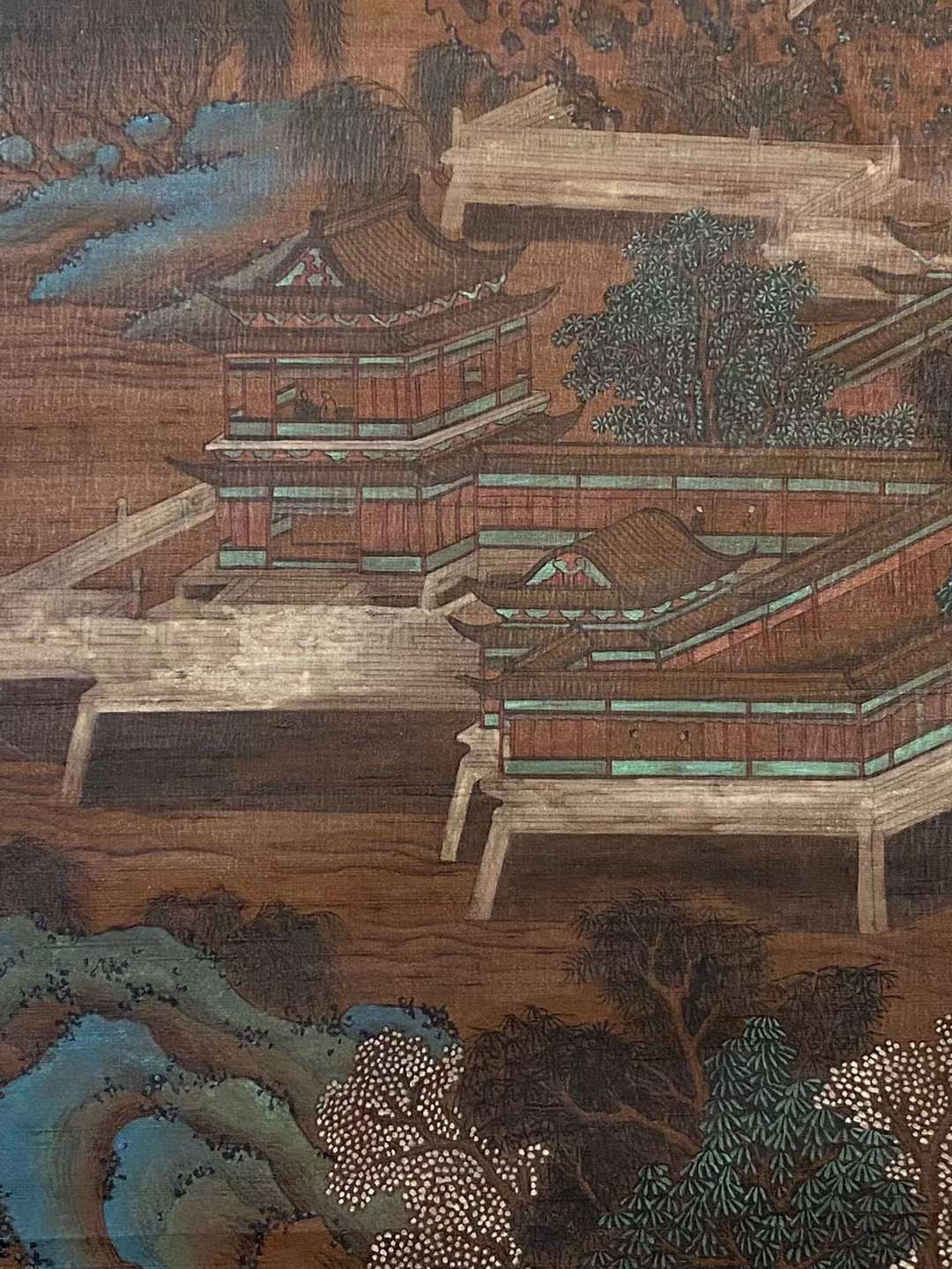 仇英绢本山水立轴