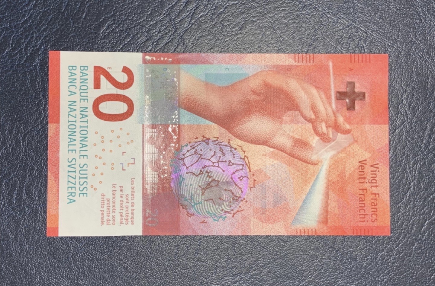 收藏联盟Quantum Auction 第184期拍卖(已更新) 瑞士2015年20法郎 品相全新UNC 首年份A冠 多面的瑞士之光科技