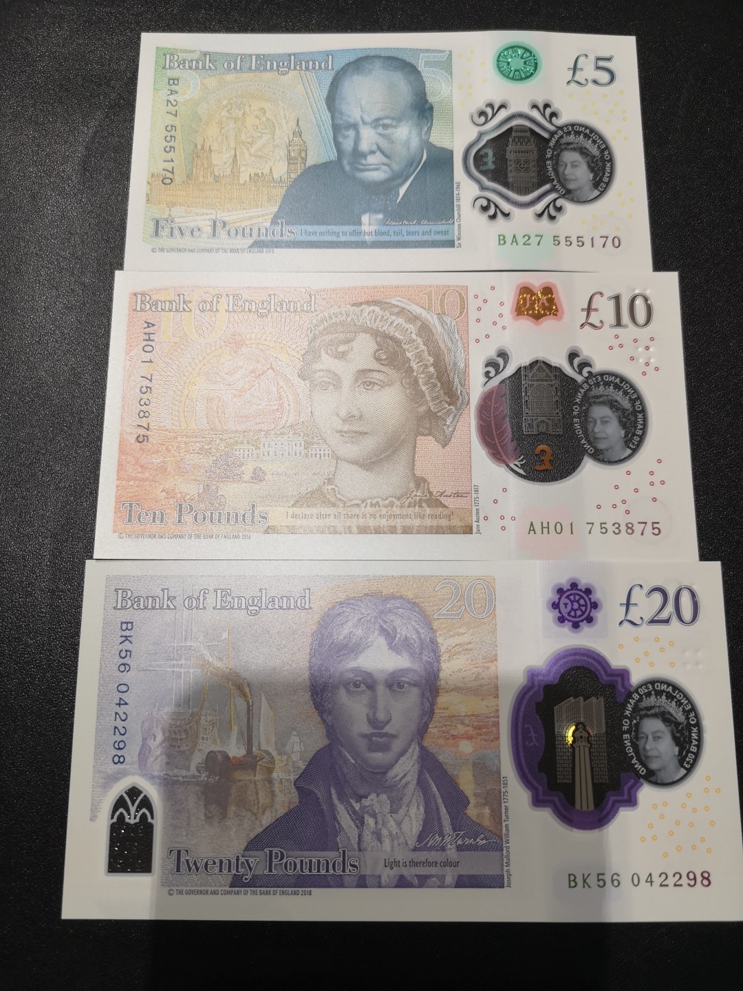 《外钞收藏家》第一百九十五期 英国最新版5、10、20镑 全新UNC