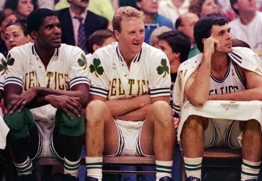 零元拍：凯尔特名宿 NBA75大 酋长 罗伯特帕里什 铭文签字球衣 签了03名人堂Beckett 保真证书 HP签名球衣福盒系列