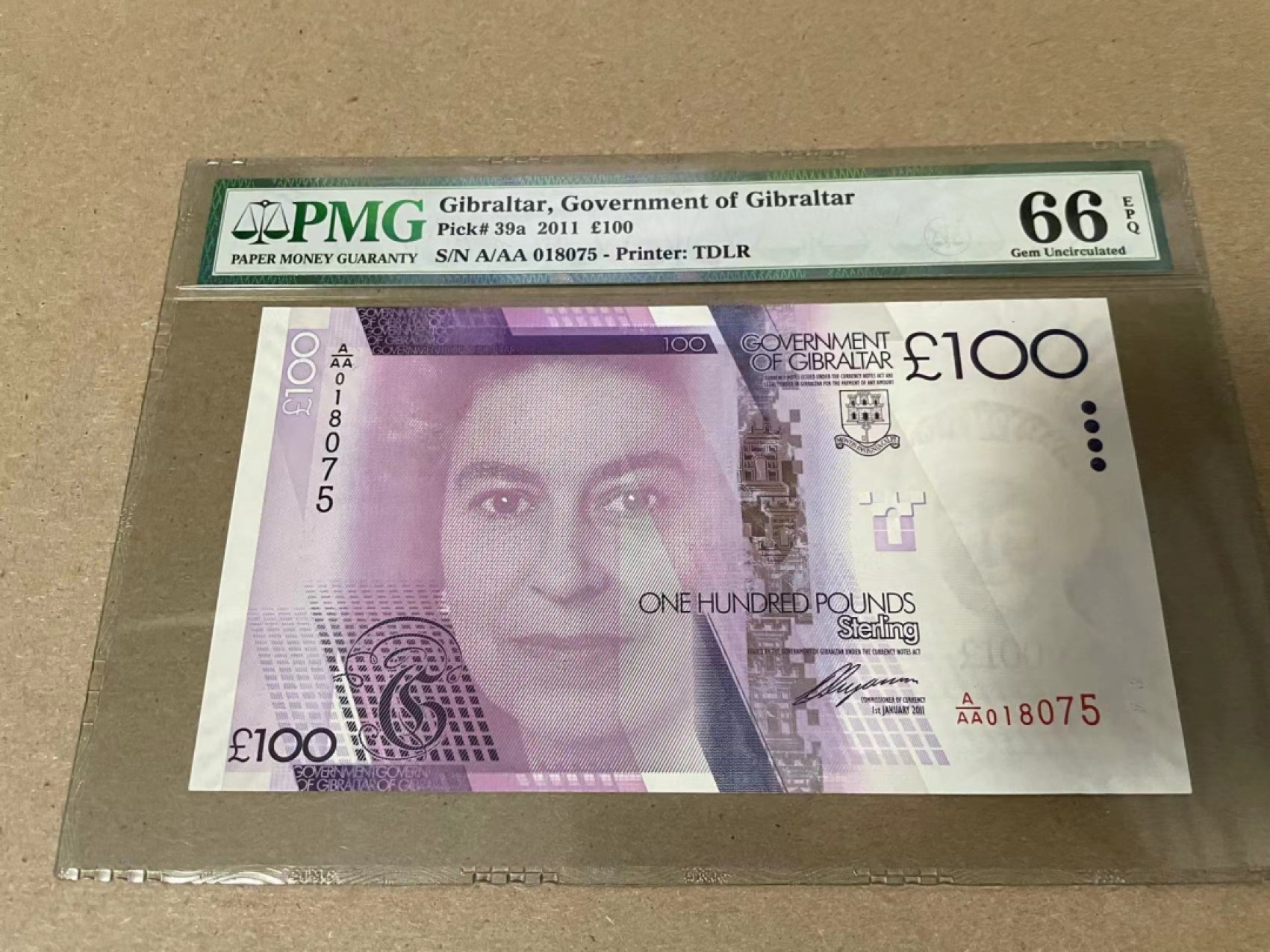 【Blue Auction】✨世界纸币精拍第214期 【精】 【AAA冠】直布罗陀 2011年100镑 PMG66EPQ 女王纸币