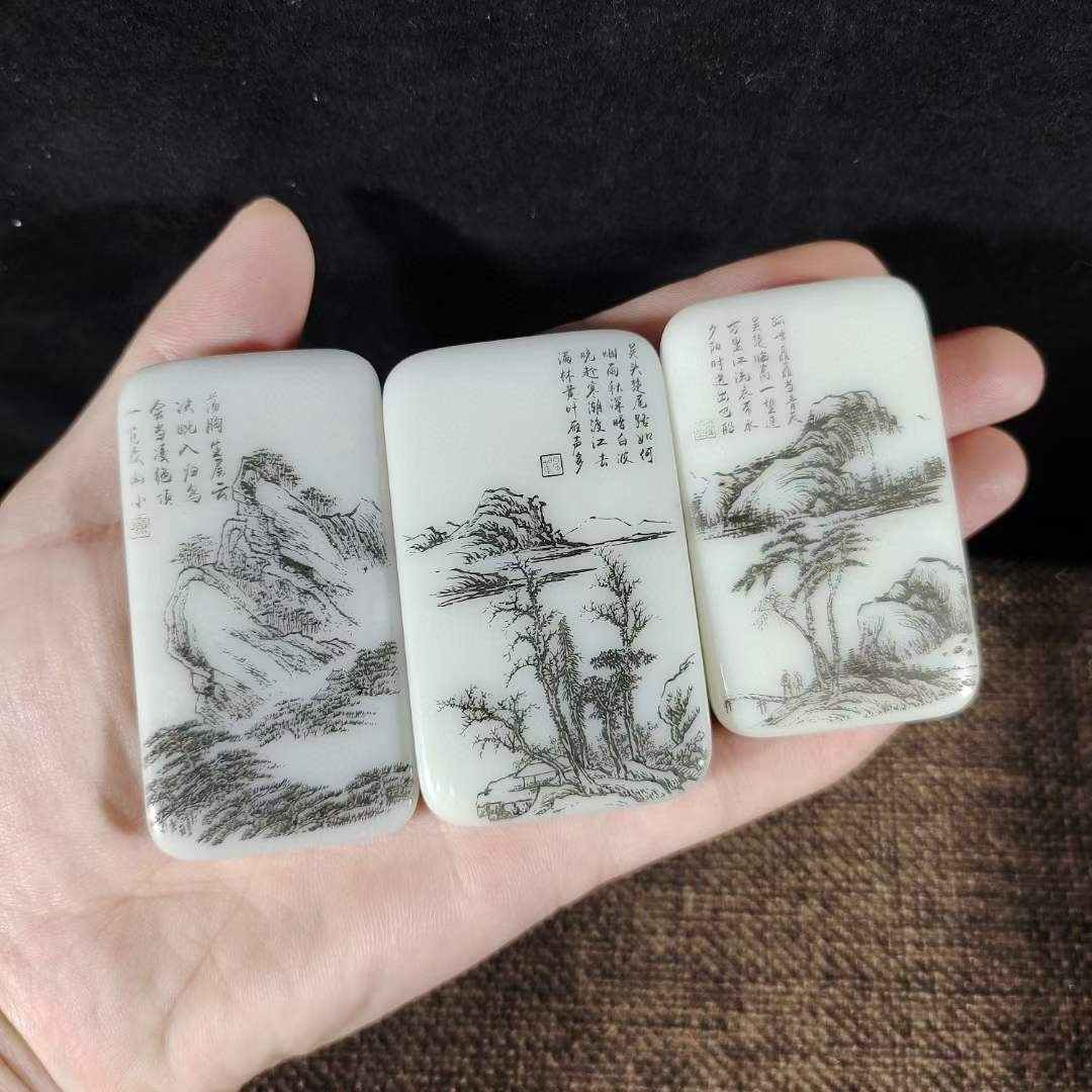 楠木漆器盒装和田玉牌子