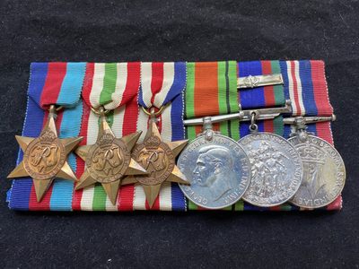 盛世勋华——号角文化勋章专场拍卖第42期 - 英国加拿大二战服役奖章6联排 最后三枚均为银制 礼服挂