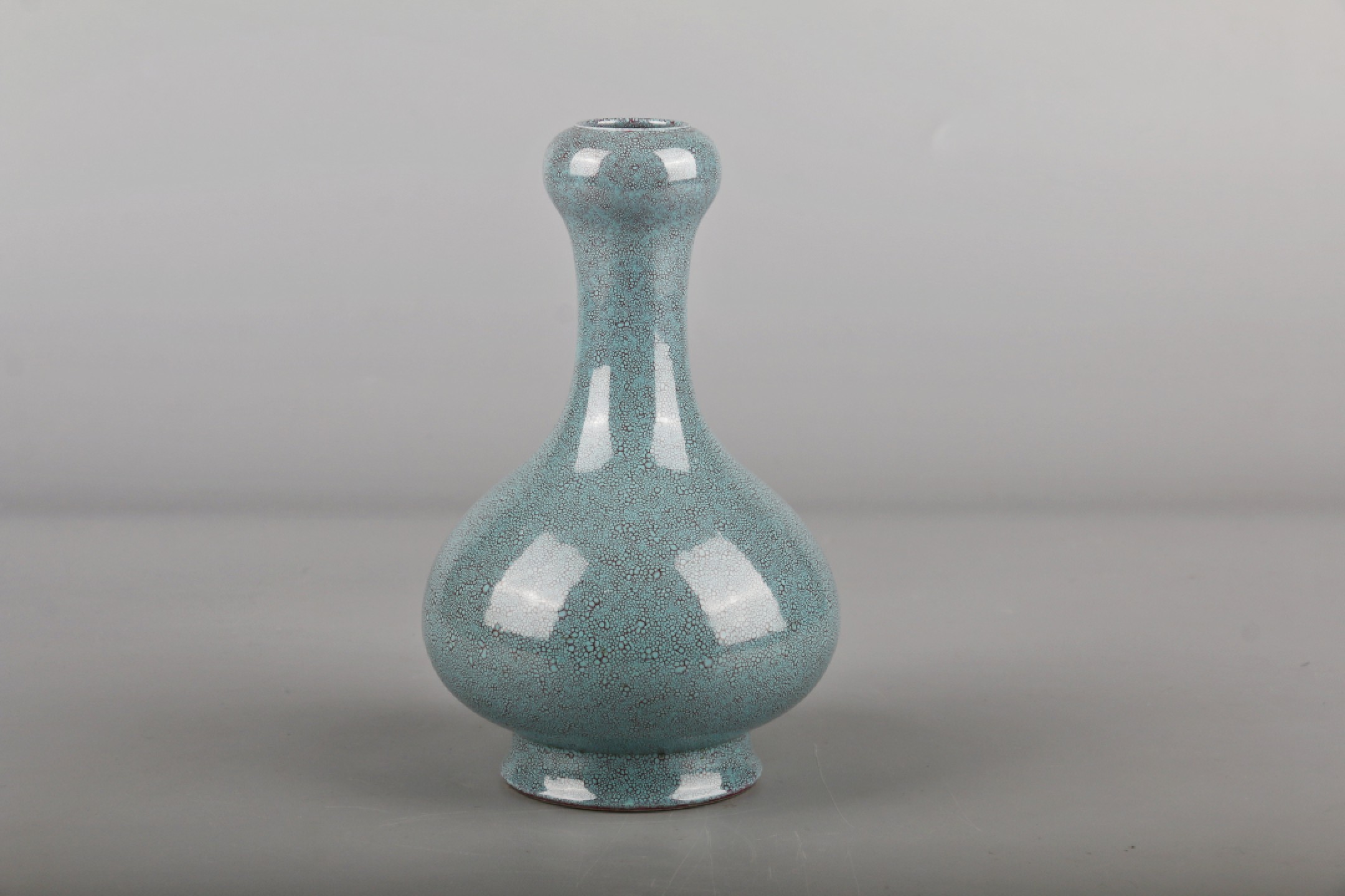 宝星-中国历代徽章、钱币杂项专场 清 炉钧釉蒜头瓶-瓷器-H:16.5cm-