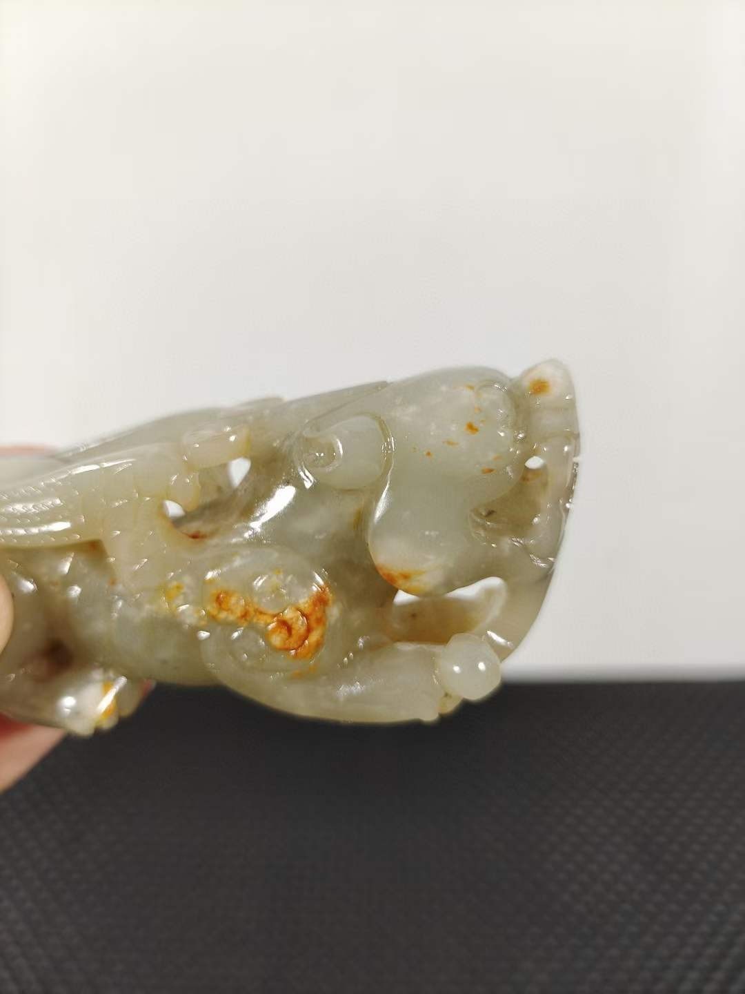 和田玉瑞兽摆件