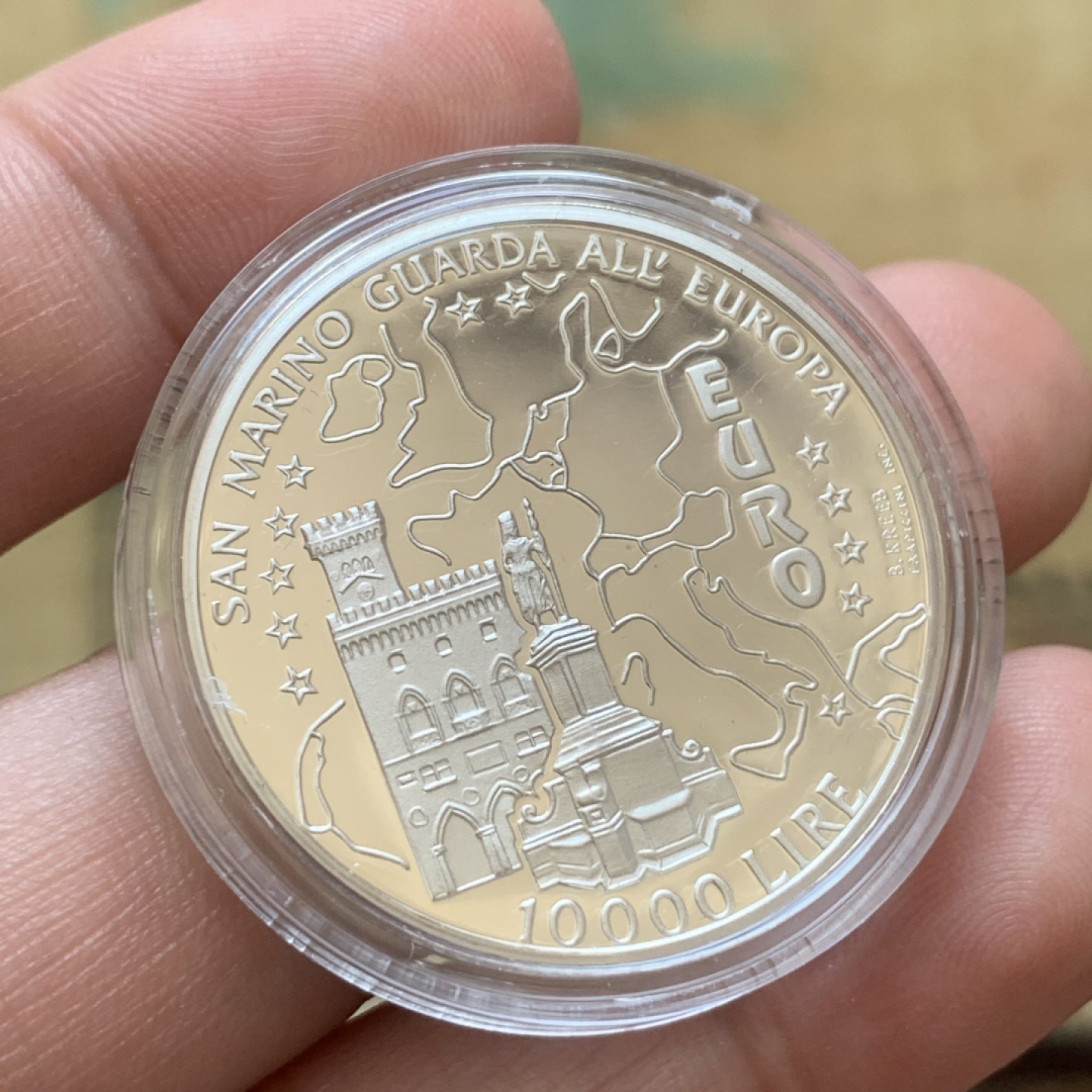 《竞宝斋》第85场-本周日，周一2场连拍（全场不限金额包邮） 原盒证书 圣马力诺1996年 纪念欧洲 10000里拉 精制大银币 22克 835银