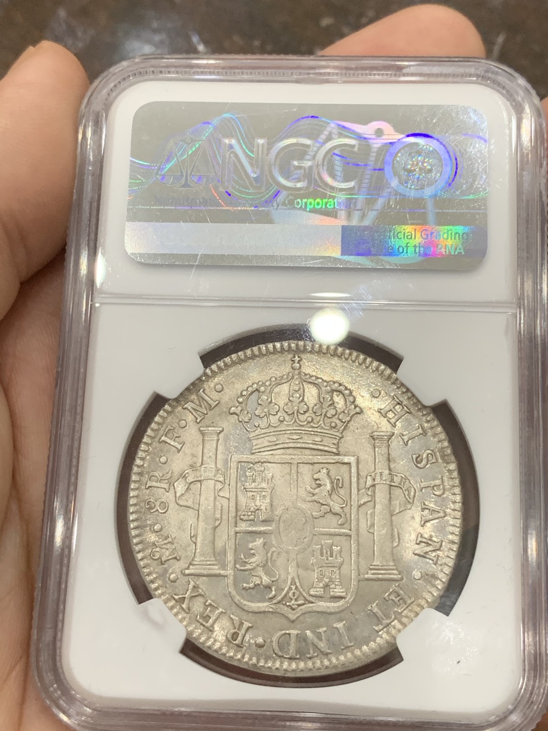 《竞宝斋》第85场-本周日，周一2场连拍（全场不限金额包邮） NGC MS62 墨西哥 1798年 早期 卡四 双柱大银币 双面深打细节 背面PL感十足 状态十分到位