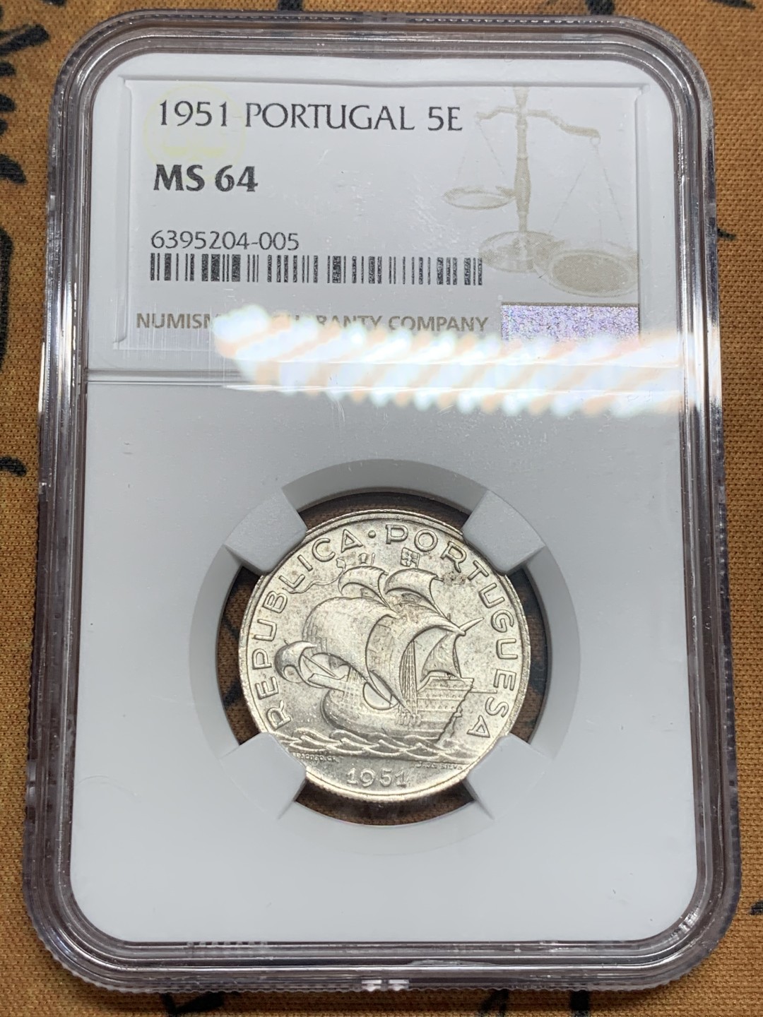 《竞宝斋》第85场-本周日，周一2场连拍（全场不限金额包邮） NGC-MS64 葡萄牙1951年 大帆船 5埃斯库多银币 原光好品 顶级分数