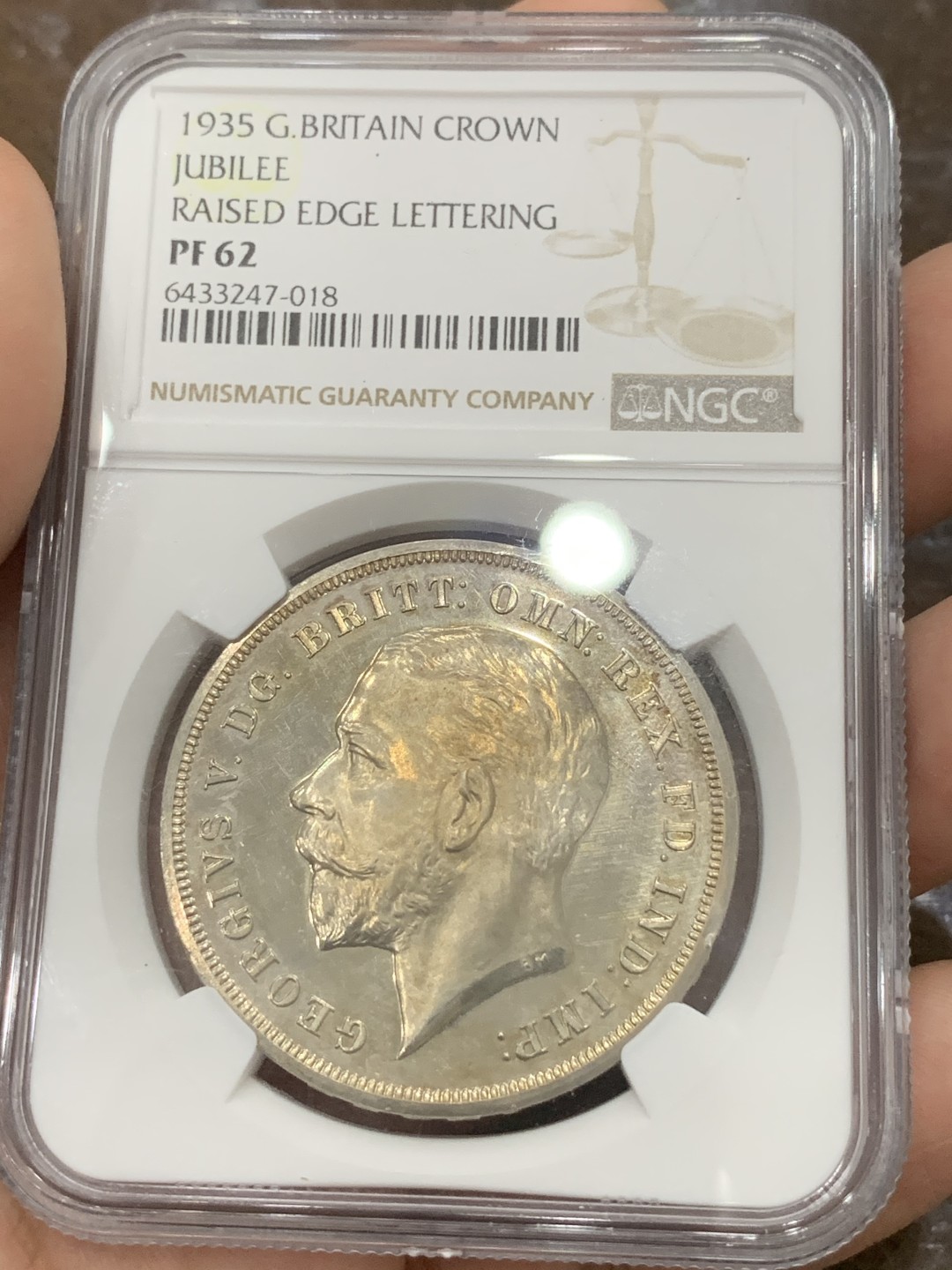 《竞宝斋》第85场-本周日，周一2场连拍（全场不限金额包邮） NGC-PF62 英国 1935年 精制乔五凸边克朗 镜面效果一流
