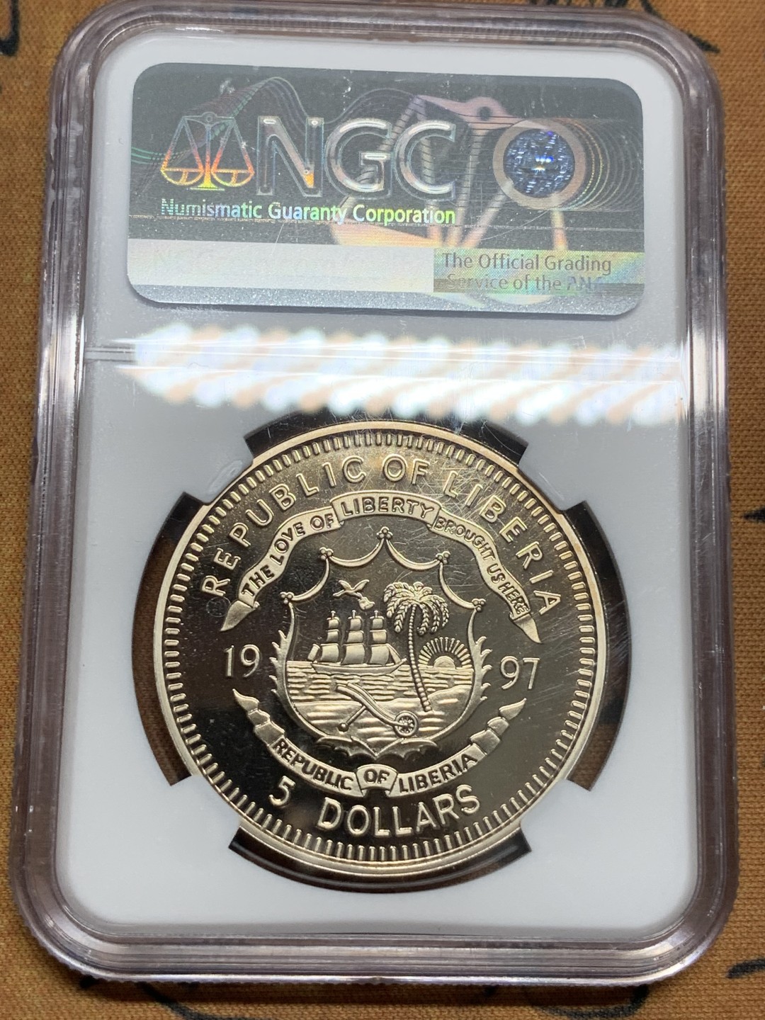《竞宝斋》第85场-本周日，周一2场连拍（全场不限金额包邮） NGC PF69UC 利比里亚 1997年小平盎司级纪念币2枚，含一枚盎司级银币，NGC评级亚军分