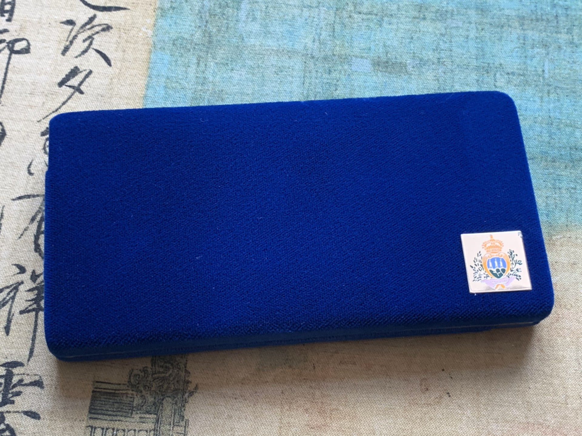 《竞宝斋》第85场-本周日，周一2场连拍（全场不限金额包邮） 原盒证书 圣马力诺2000年 教皇迎接千禧年 5000和10000里拉 精制PROOF银币一对