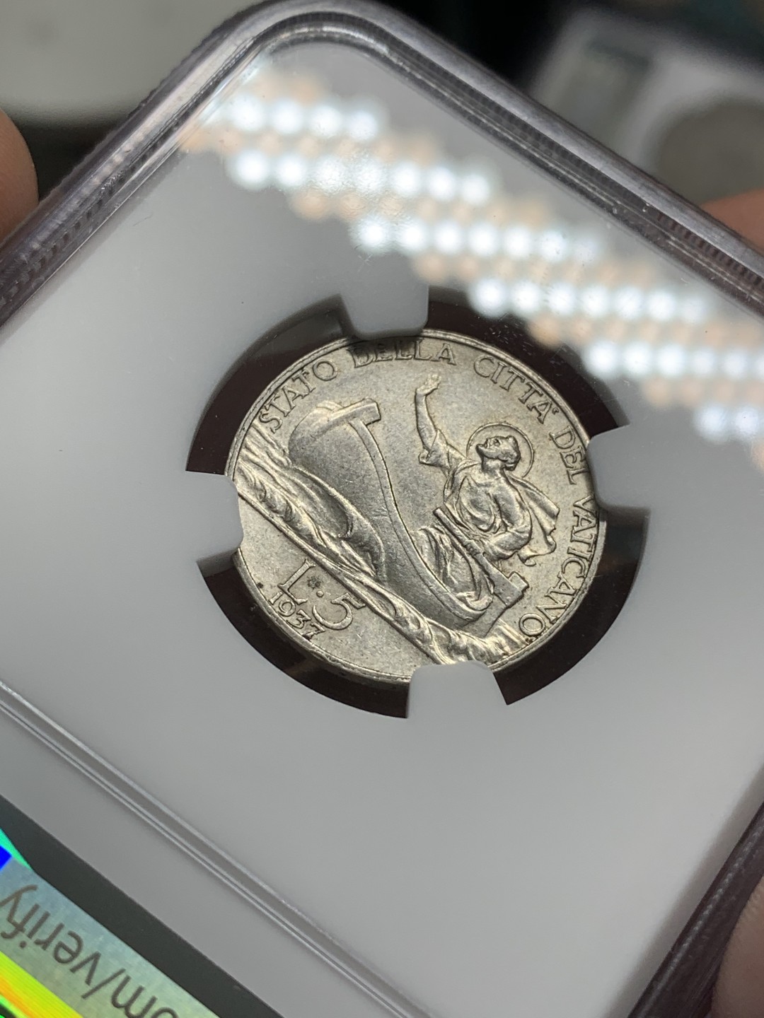 《竞宝斋》第85场-本周日，周一2场连拍（全场不限金额包邮） NGC AU55 梵蒂冈 1937年 5里拉 划船 银币 不多见的头像