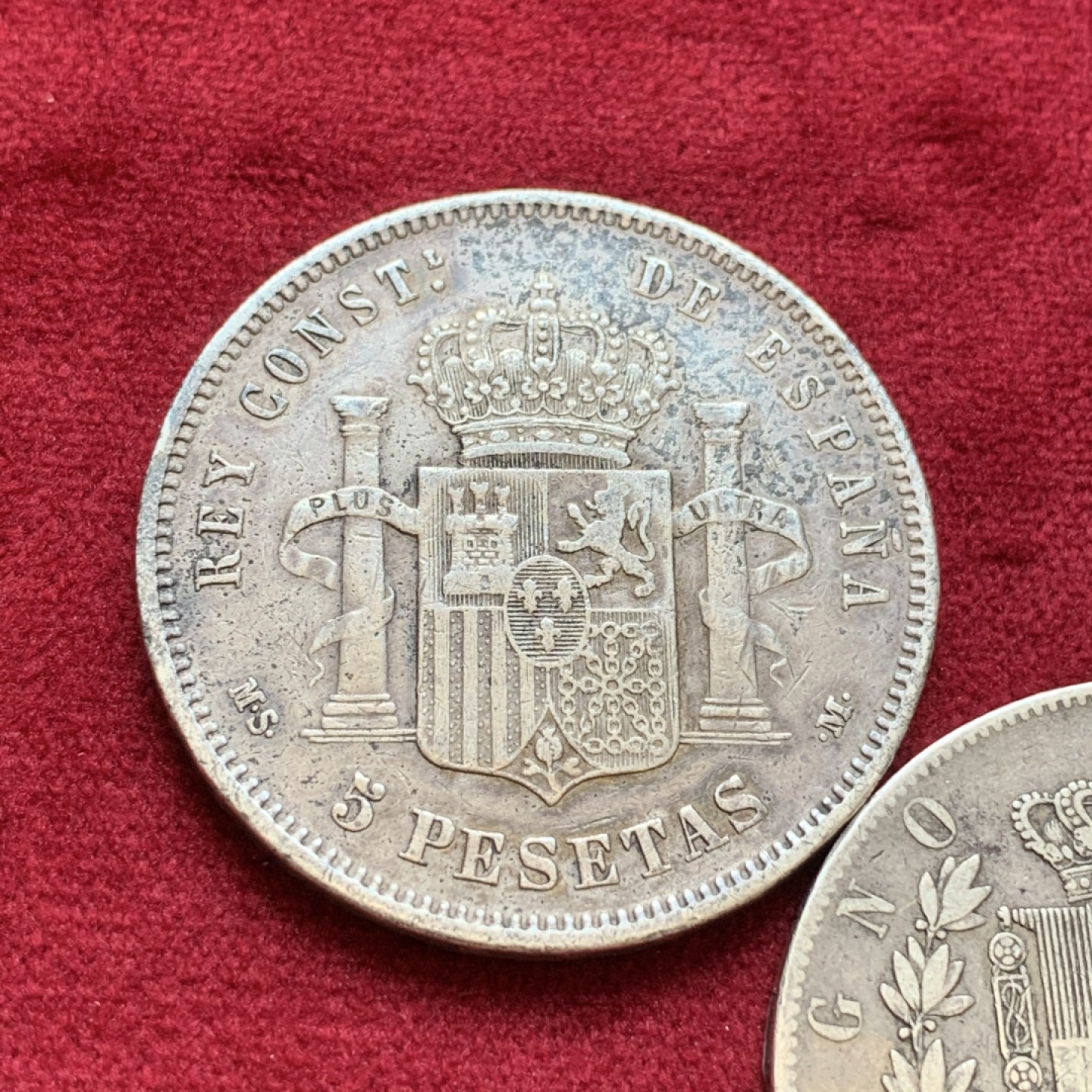 《竞宝斋》第85场-本周日，周一2场连拍（全场不限金额包邮） 意大利西班牙银币2枚 意大利1876年维托里奥埃马努埃莱二世5里拉 西班牙1885年阿方索十二世5比塞塔一对 细节尚可