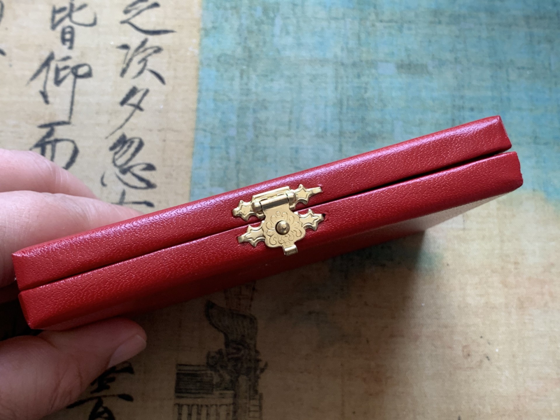 《竞宝斋》第85场-本周日，周一2场连拍（全场不限金额包邮） 原盒证书 圣马力诺1993年 珍惜动物 500和1000里拉 银币 动物系少见品种