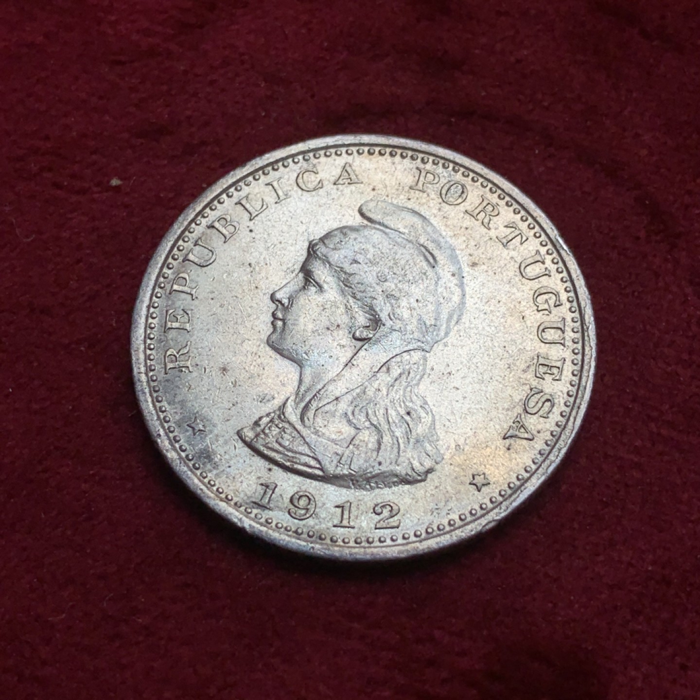 《竞宝斋》第85场-本周日，周一2场连拍（全场不限金额包邮） 葡属 印度 1912年 1卢比 银币 非常少见的品种 细节很不错