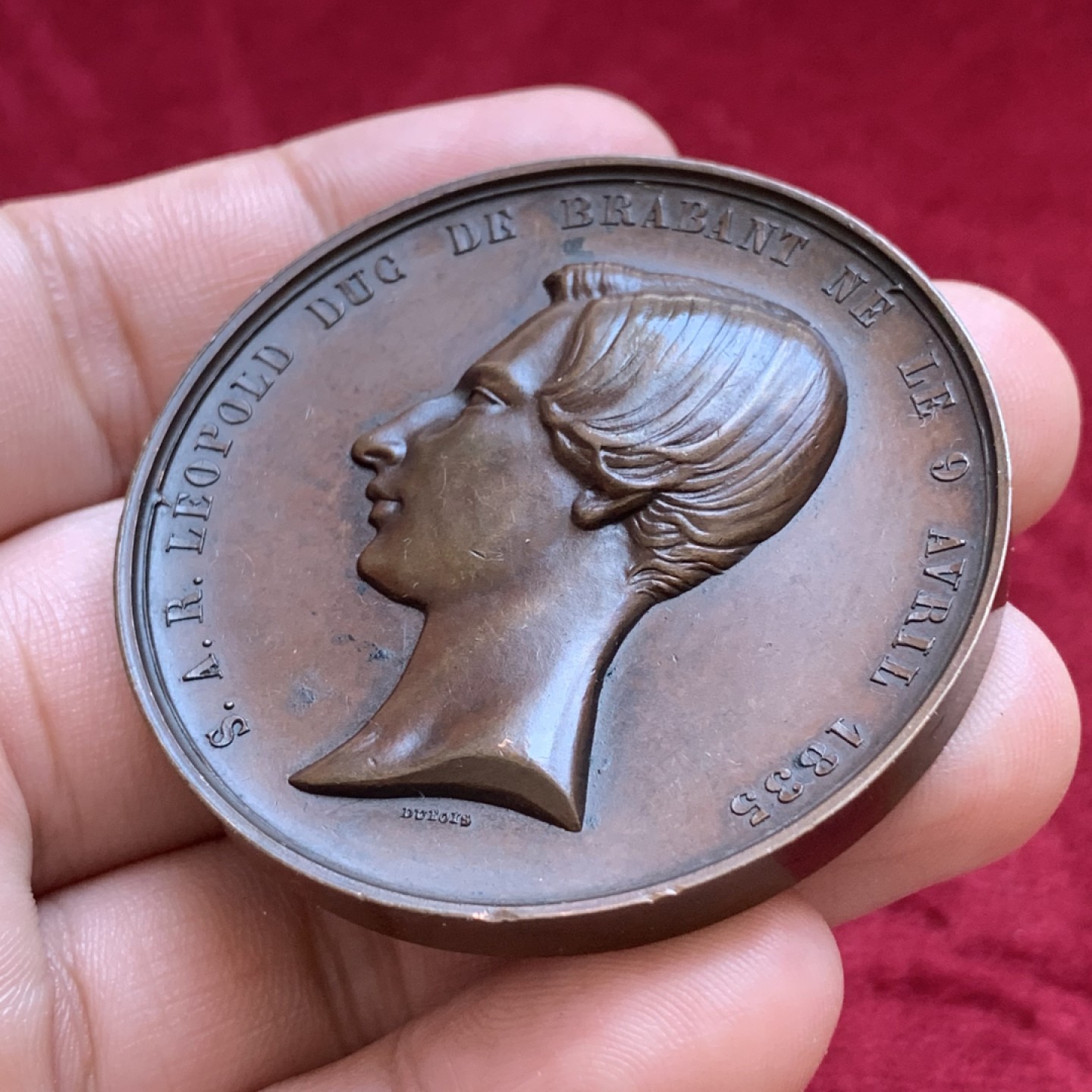 《竞宝斋》第85场-本周日，周一2场连拍（全场不限金额包邮） 1853年比利时布拉班特公爵铜章，直径51mm，重量55g。