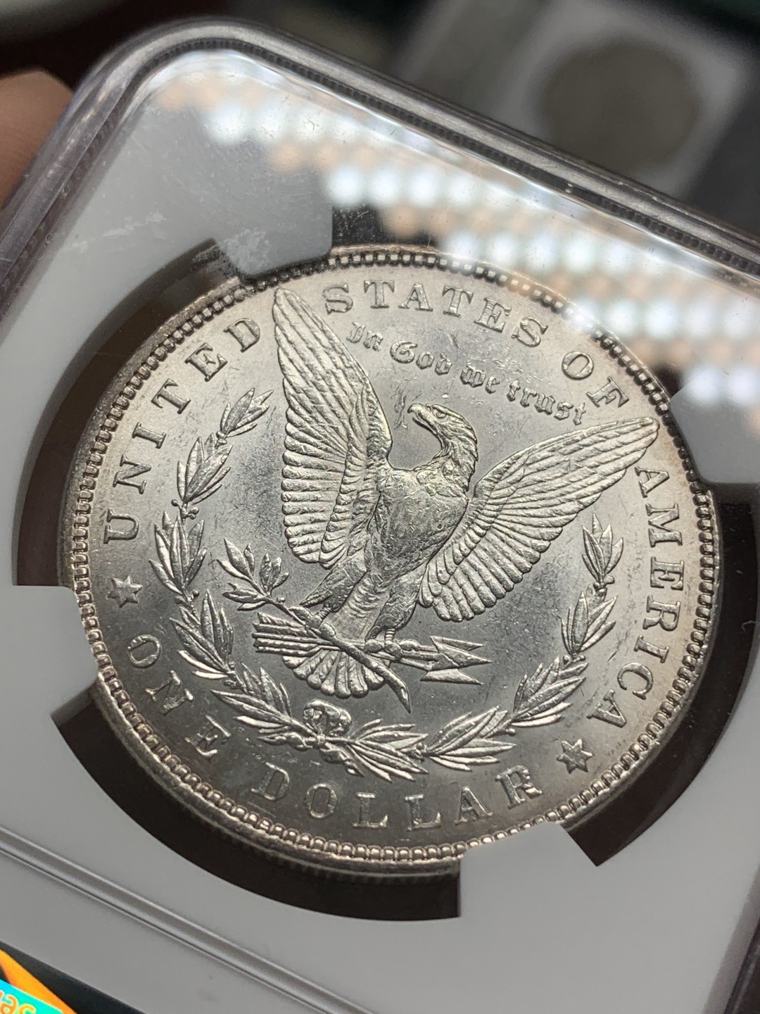 《竞宝斋》第85场-本周日，周一2场连拍（全场不限金额包邮） NGC-MS62 美国 1881年P版 摩根1元 银币 该年份P厂发行量很少 书价略高于其他常见厂别 淡玫瑰色环彩很漂亮