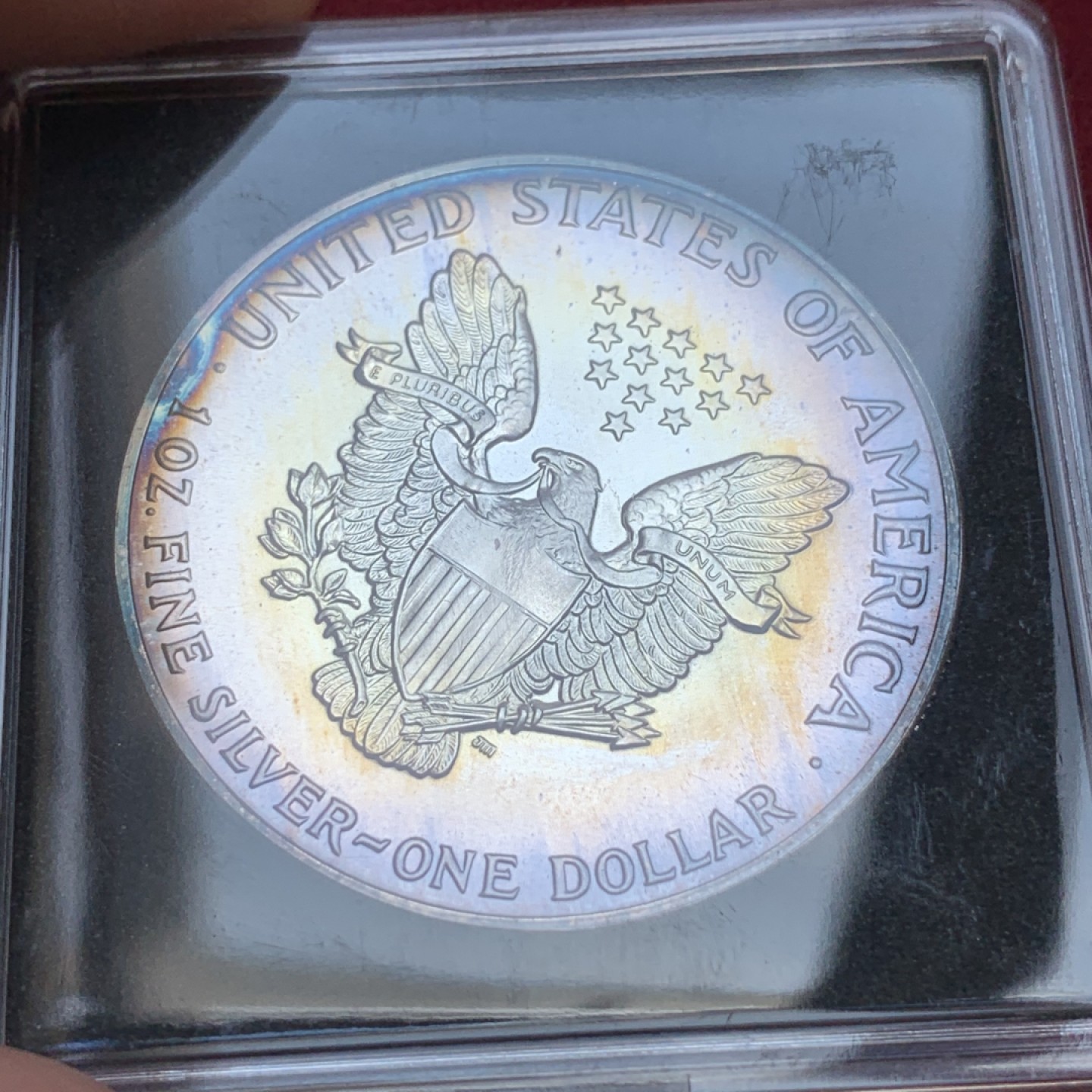 《竞宝斋》第85场-本周日，周一2场连拍（全场不限金额包邮） BU 绝美五彩 美国 1987年 行走女神999纯银1盎司投资银币 正面边缘淡淡金彩 背面完美紫金环彩 此枚从底板 光泽和色彩上都无可挑剔