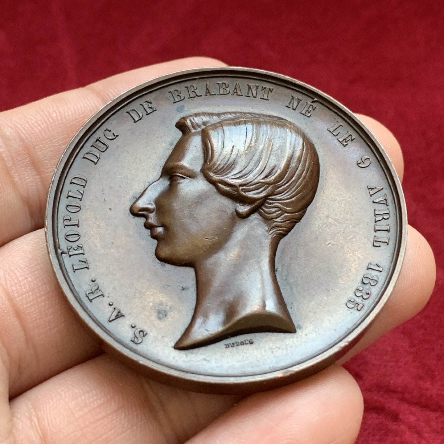 《竞宝斋》第85场-本周日，周一2场连拍（全场不限金额包邮） 1853年比利时布拉班特公爵铜章，直径51mm，重量55g。