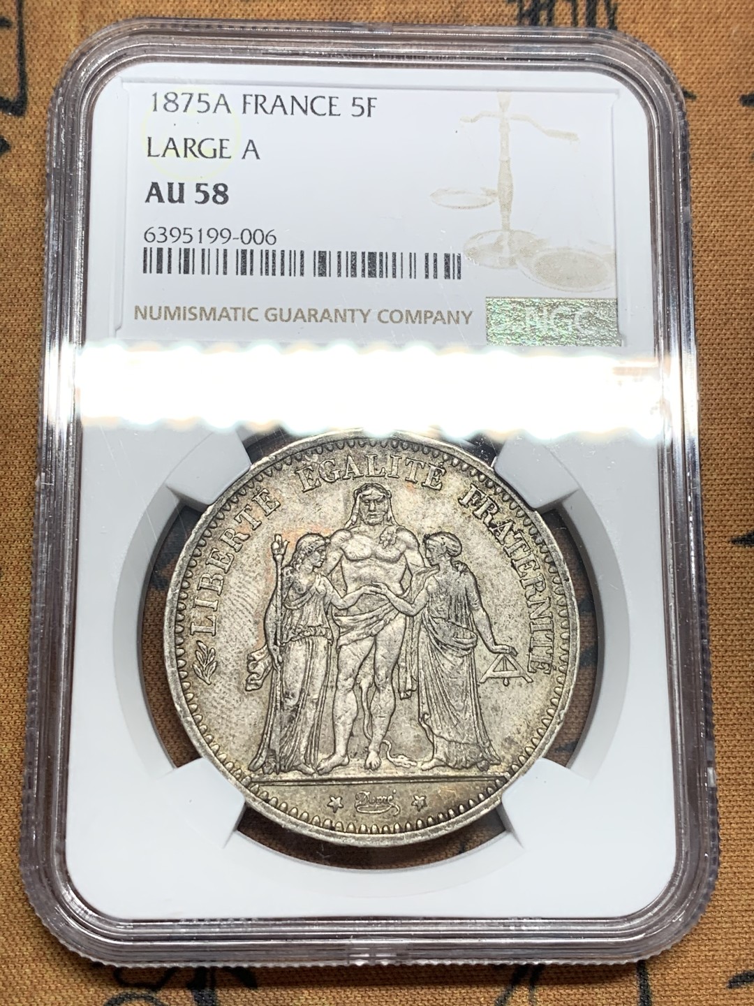 《竞宝斋》第85场-本周日，周一2场连拍（全场不限金额包邮） NGC-AU58 法国1875-A年 大A版 大力神5法郎银币 原味好品 年份也不错