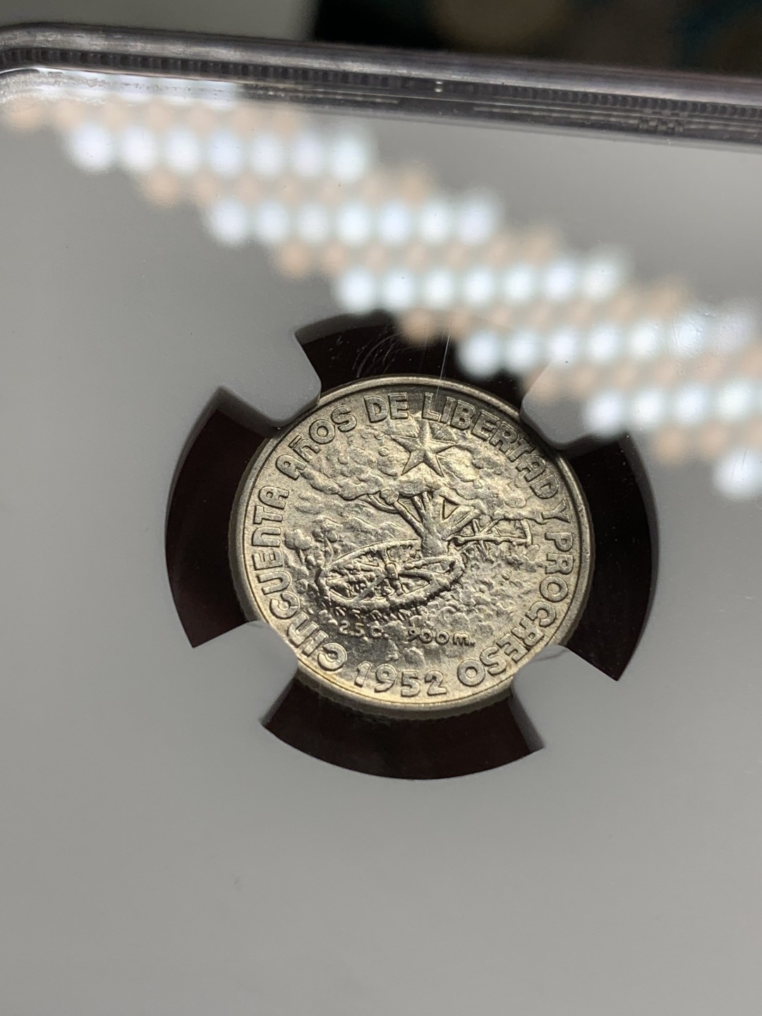 《竞宝斋》第85场-本周日，周一2场连拍（全场不限金额包邮） NGC MS62古巴1952年独立纪念10分银币