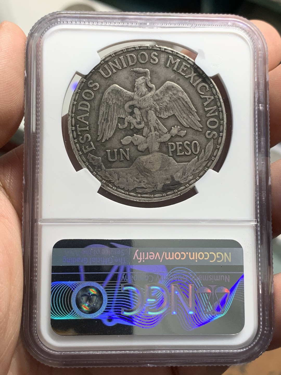 《竞宝斋》第85场-本周日，周一2场连拍（全场不限金额包邮） NGC XF 墨西哥 1910年 1比索 骑马鹰洋 原味包浆 不错收藏