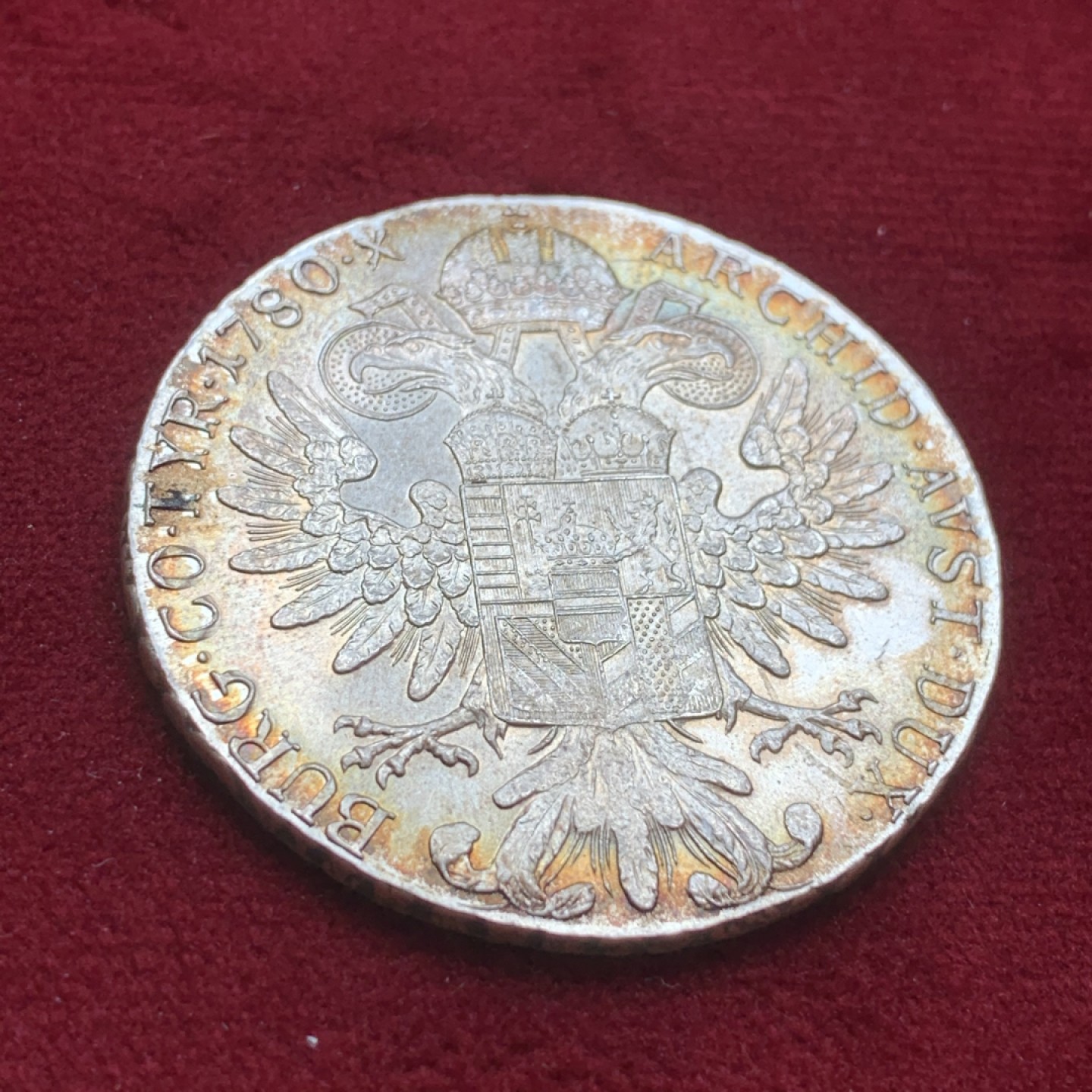 《竞宝斋》第85场-本周日，周一2场连拍（全场不限金额包邮） 奥地利 1780年 深五彩 大奶妈 银币 二战后官方发行铸造