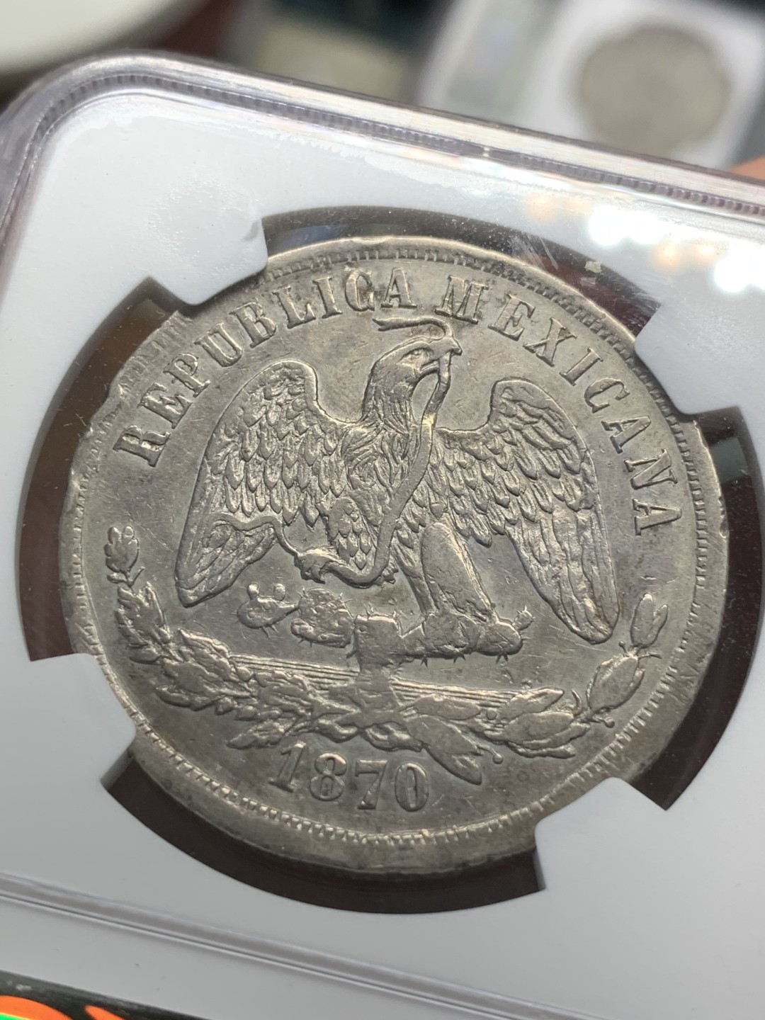 《竞宝斋》第85场-本周日，周一2场连拍（全场不限金额包邮） NGC-AUD  墨西哥 1870年OA E 天平鹰洋 1比索银币 小A版 