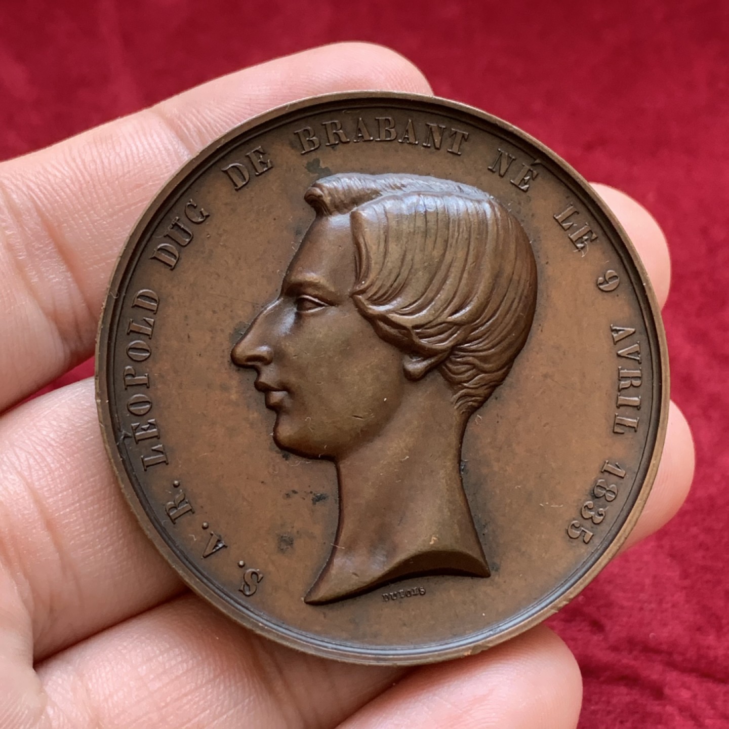 《竞宝斋》第85场-本周日，周一2场连拍（全场不限金额包邮） 1853年比利时布拉班特公爵铜章，直径51mm，重量55g。