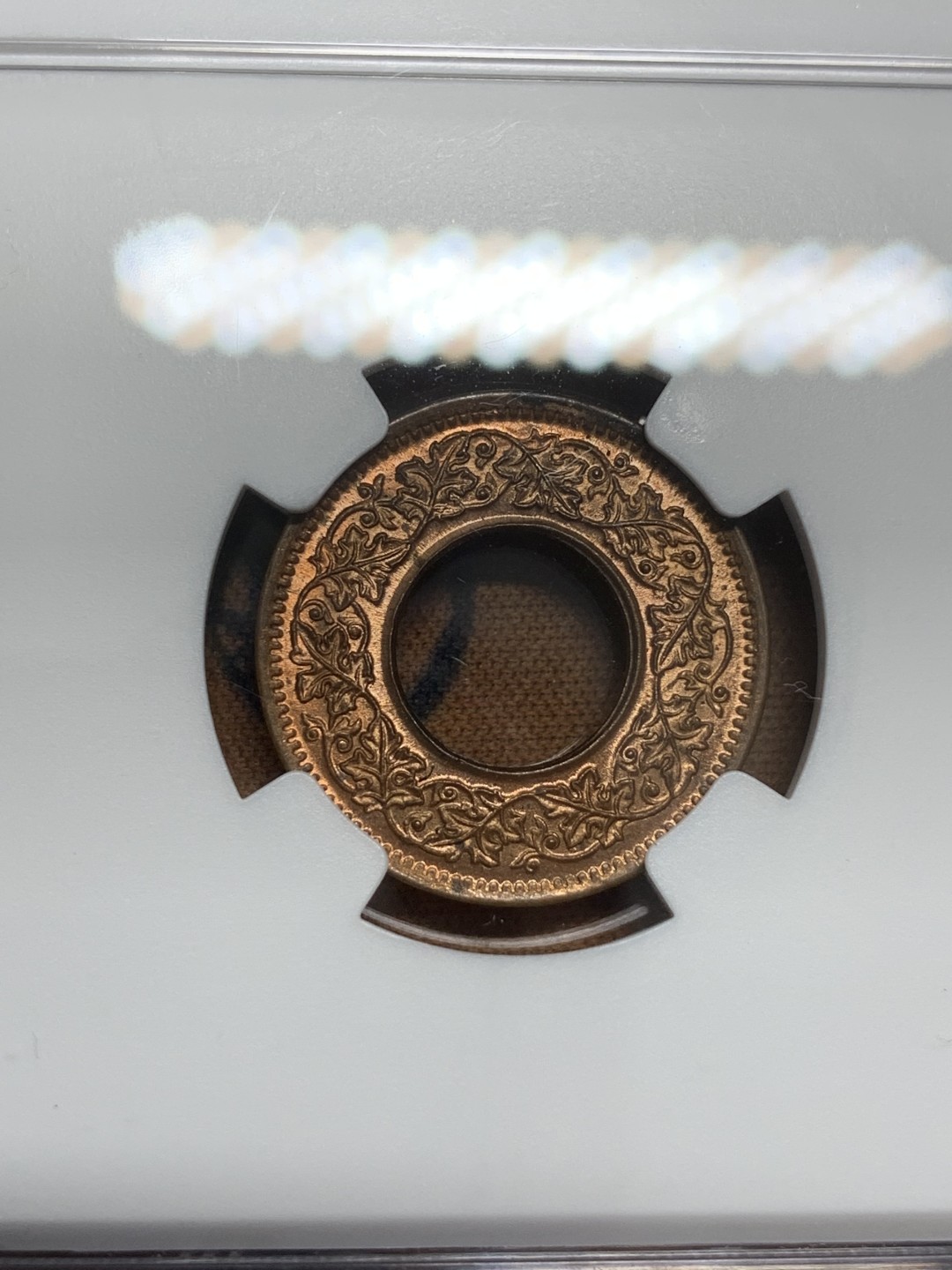 《竞宝斋》第85场-本周日，周一2场连拍（全场不限金额包邮） NGC MS65RB 英属印度1945年孟买厂1派沙铜币