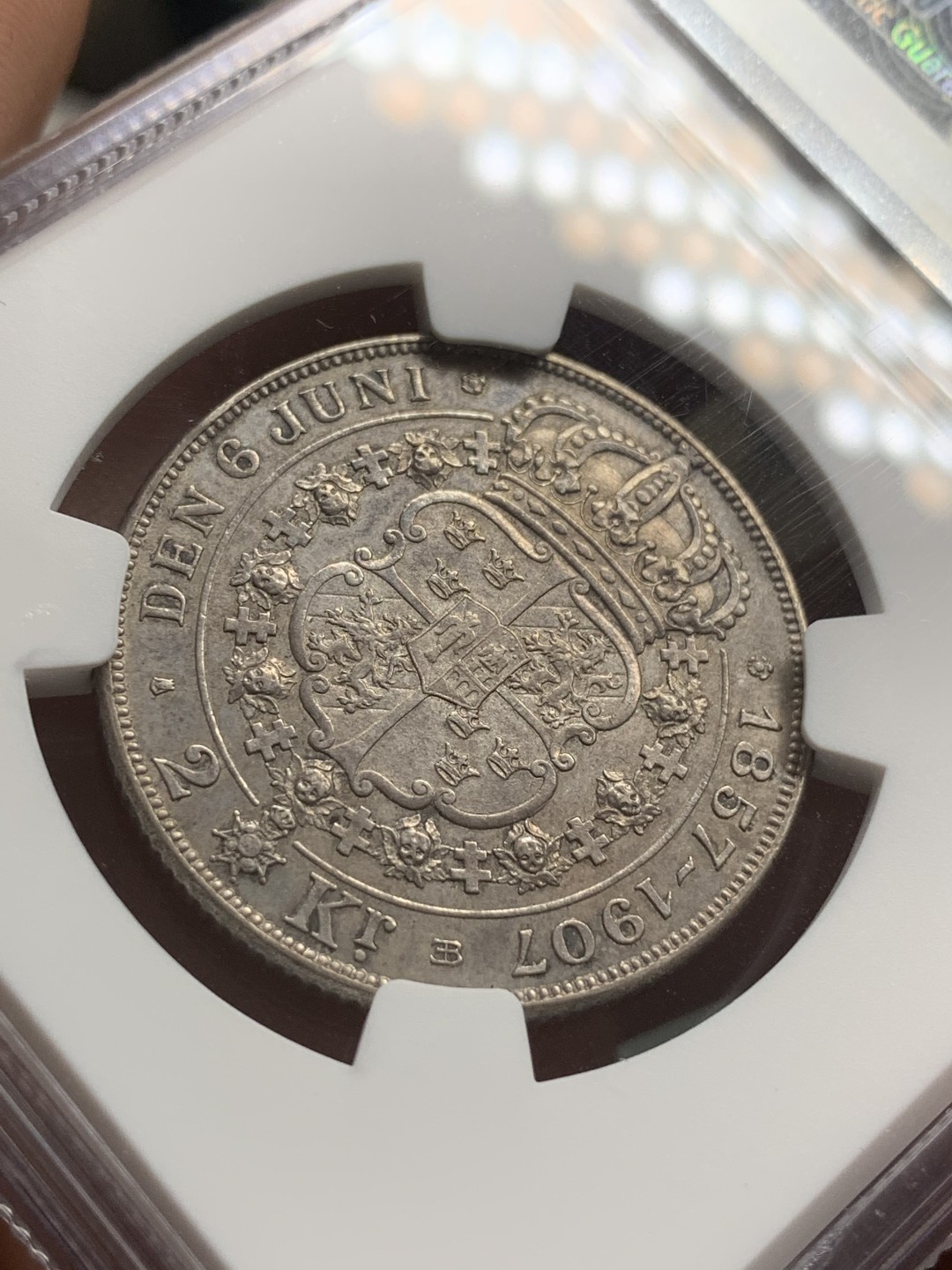 《竞宝斋》第85场-本周日，周一2场连拍（全场不限金额包邮） NGC AUD1907年瑞典国王奥斯卡二世结婚纪念2克朗银币 细节锐利