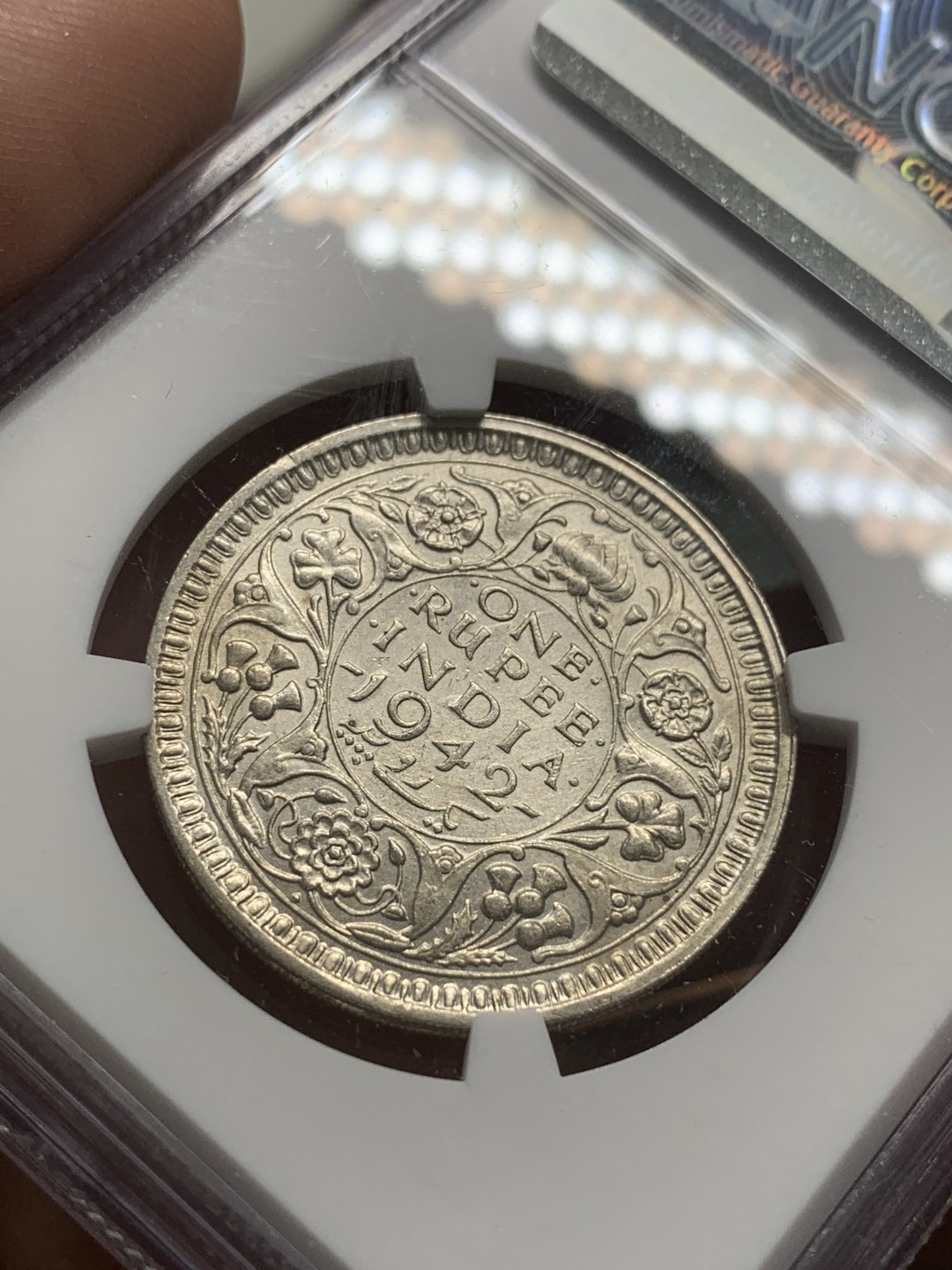 《竞宝斋》第85场-本周日，周一2场连拍（全场不限金额包邮） NGC-UNC  印度 1942年B 乔治六世 1卢比银币 