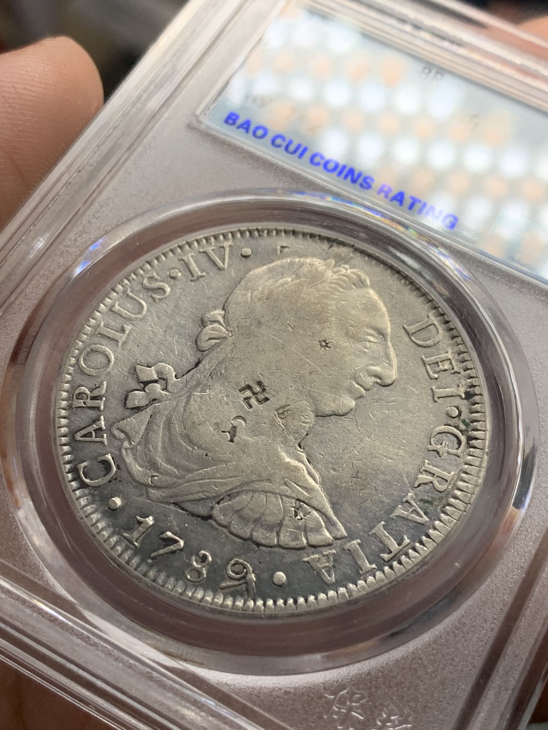 《竞宝斋》第85场-本周日，周一2场连拍（全场不限金额包邮） 墨西哥 1789年 卡洛斯三世 8R 双柱大银币脖子上的佛戳非常好