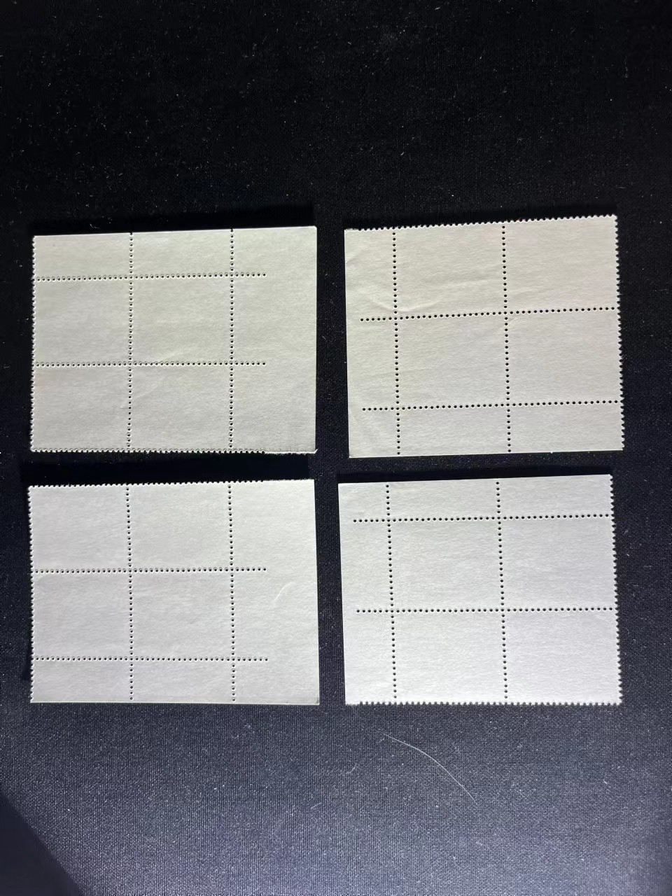 洪涛臻品 麦稀奇首期拍卖 红军邮 厂名方连4组  整版撕，几处，轻微压痕，软折，多数全品。