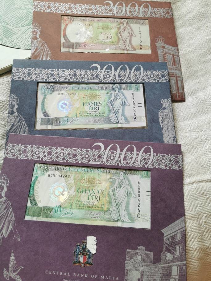 马耳他2000年全套3枚(2,5,10里拉)千禧纪念钞 原册同号 实物图 UNC 
