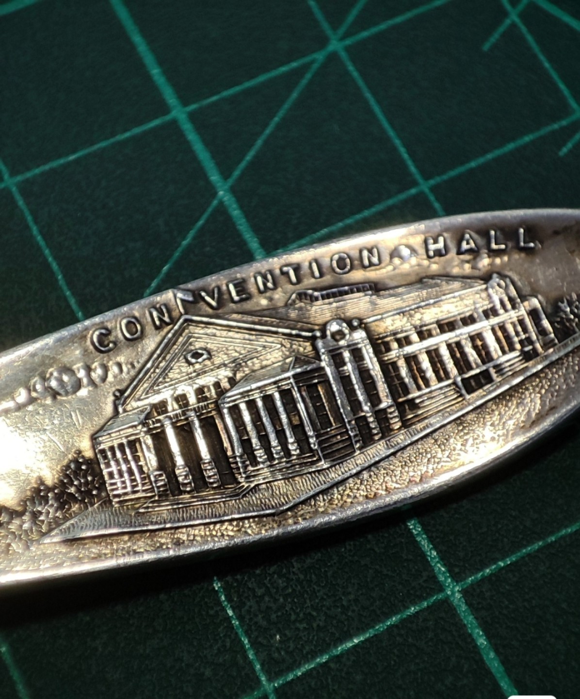 gush小明22818周四 美国老银勺