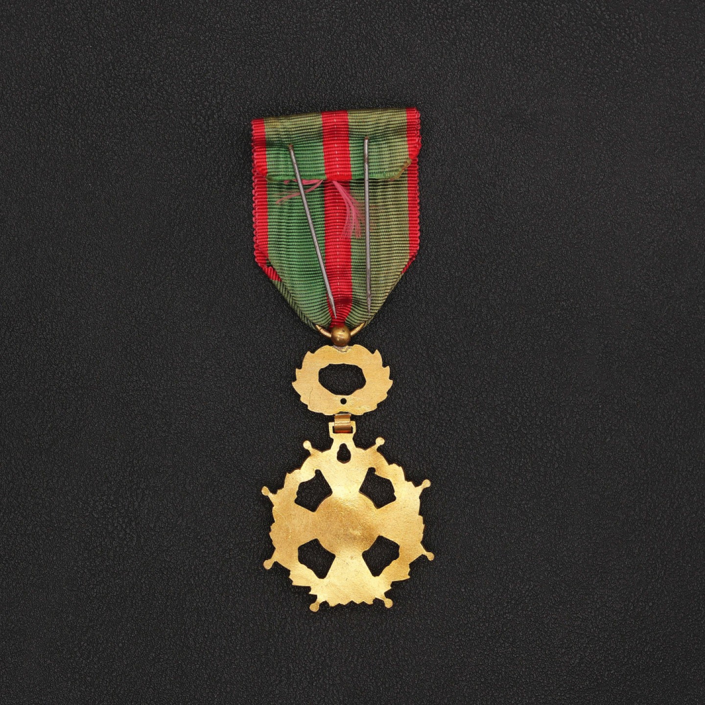 勋章奖章交易所8月20日群拍 法国慈善功勋奖章