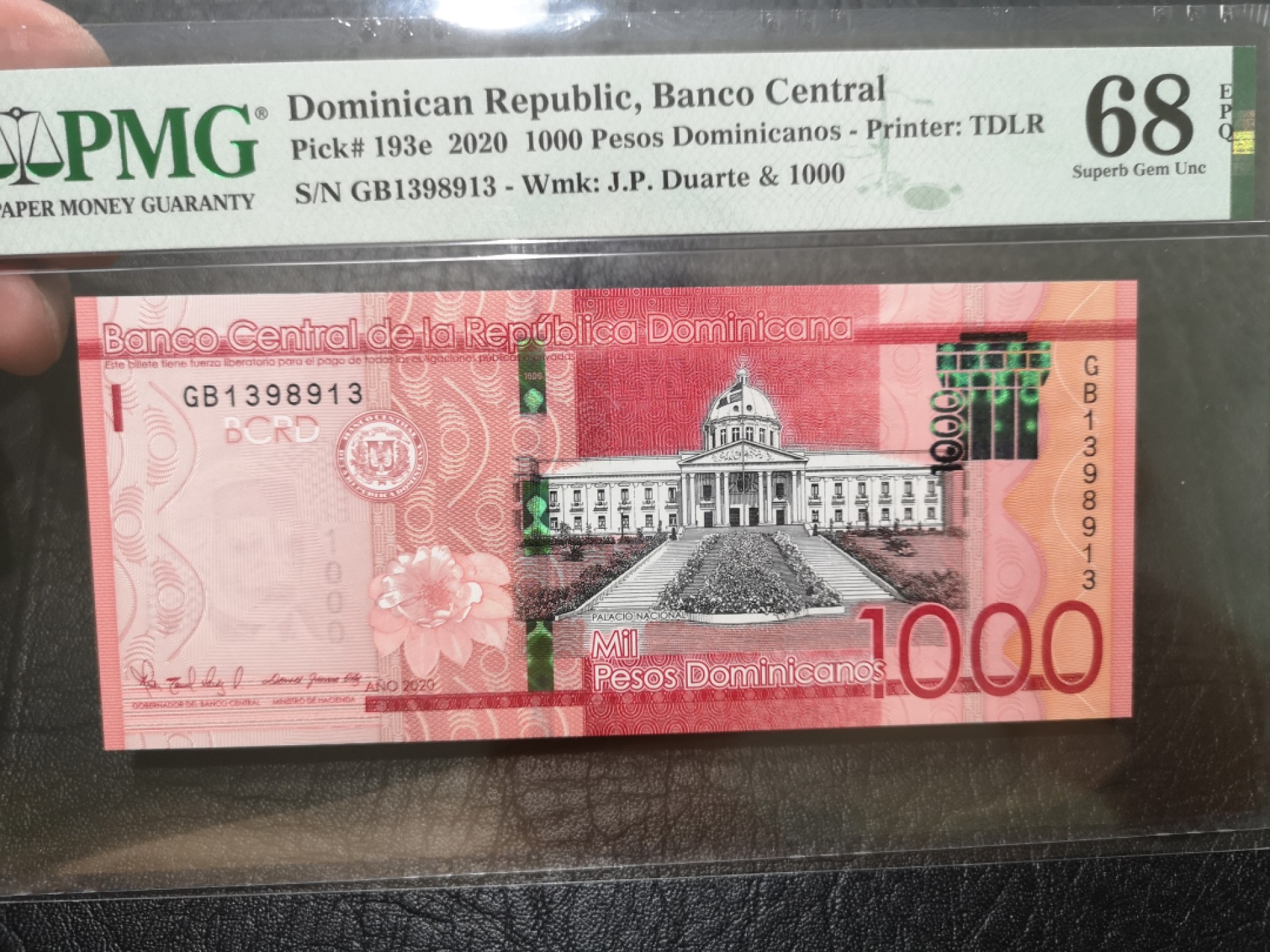 《外钞收藏家》第一百九十六期 2020年多米尼加共和国1000比索 PMG68超高分 无47
