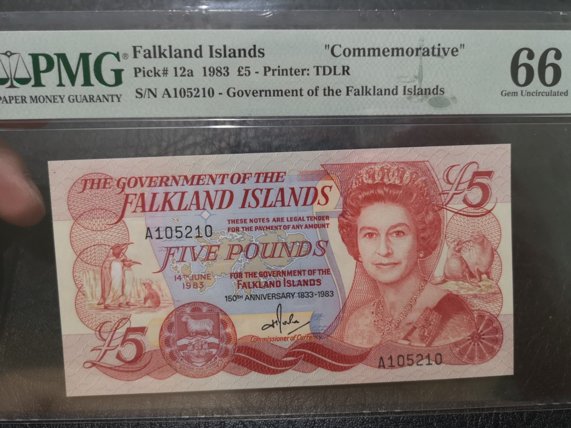 《外钞收藏家》第一百九十六期 1983年福克兰群岛5镑 PMG66 A冠 PMG66 无47 纪念钞