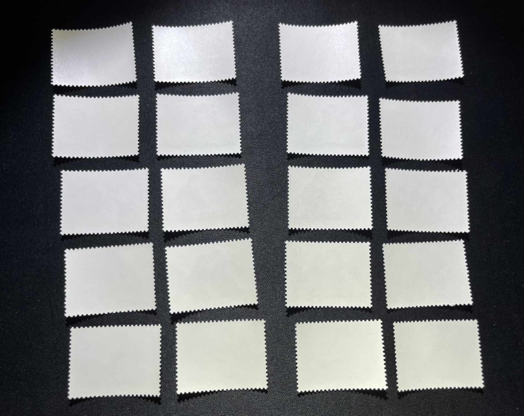 洪涛臻品 精品邮票限时拍卖第5期 特75  妇女新全  2套   整版撕的品质  全品  评级品相  某涌的全品无法与之媲美