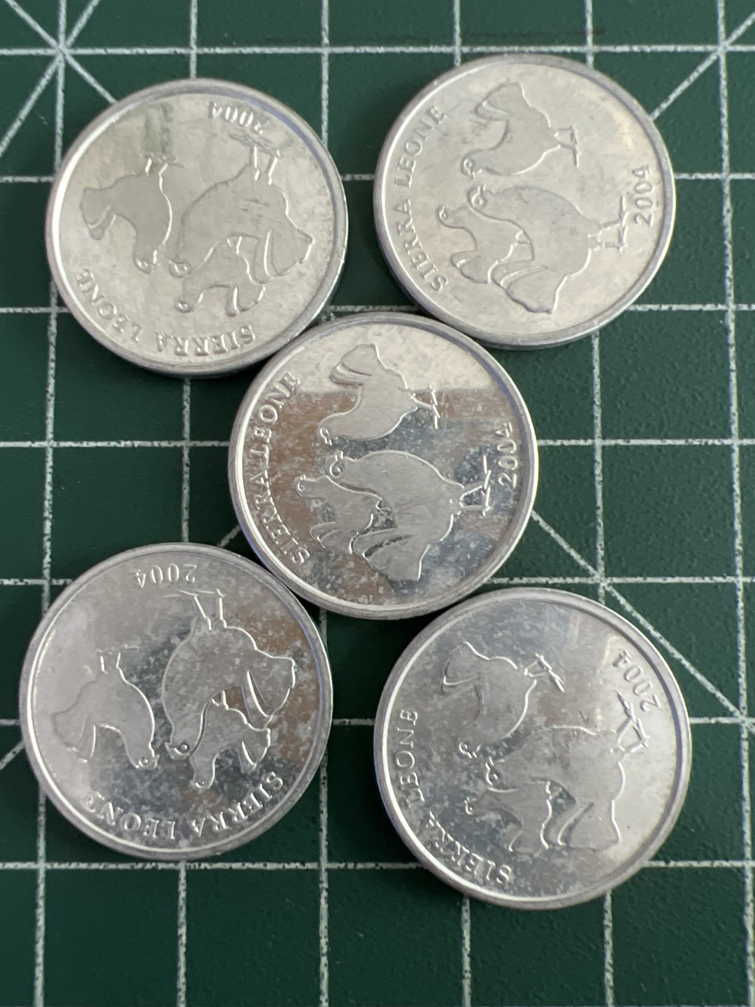 泡泡堂第六十期  世界硬币邮票专场（无押金，无佣金，捡漏，全场20包邮，偏远地区除外） 塞拉利昂小鸡5个