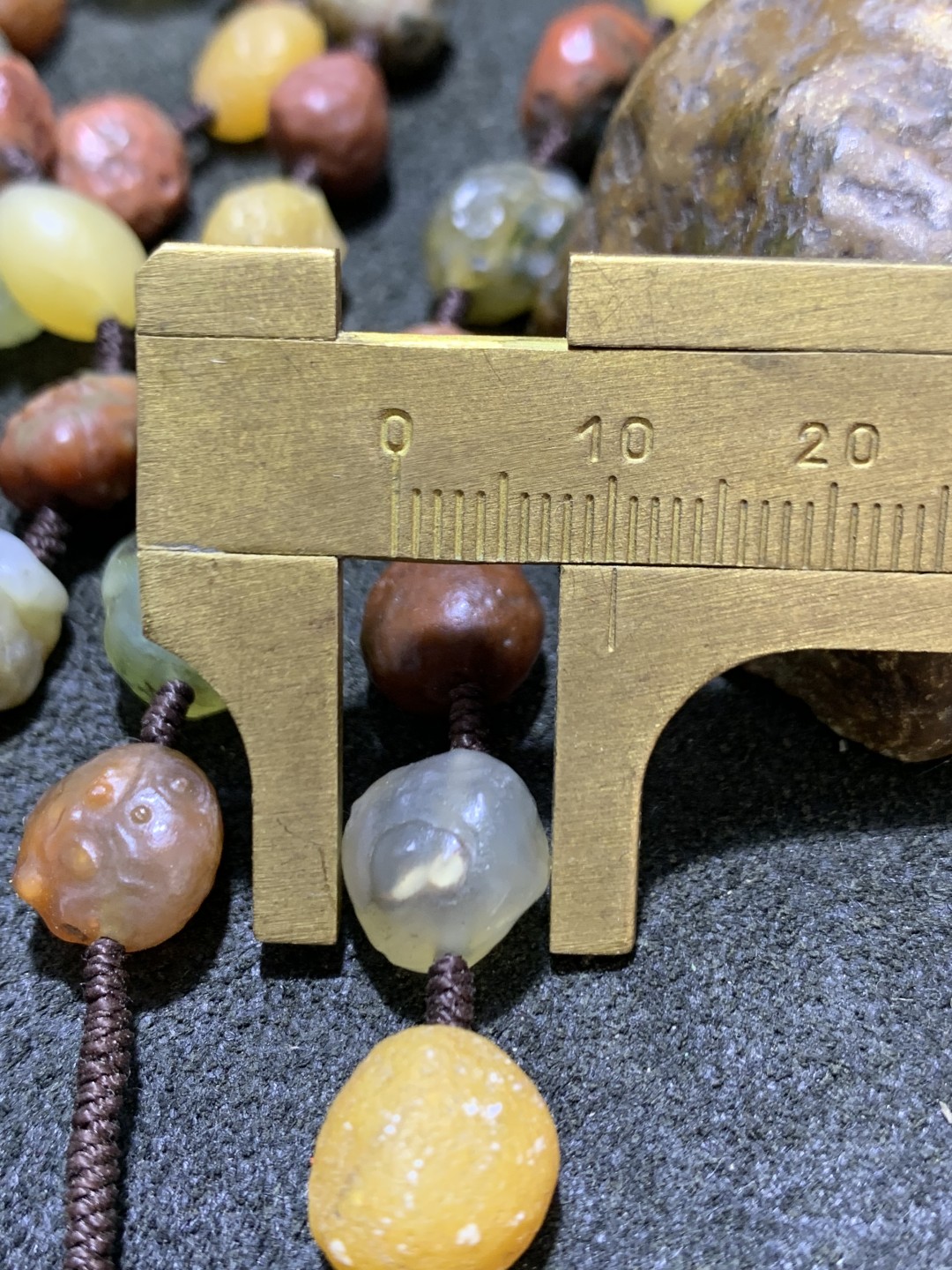 精美戈壁多彩筋脉石大吊坠通货项链一条！