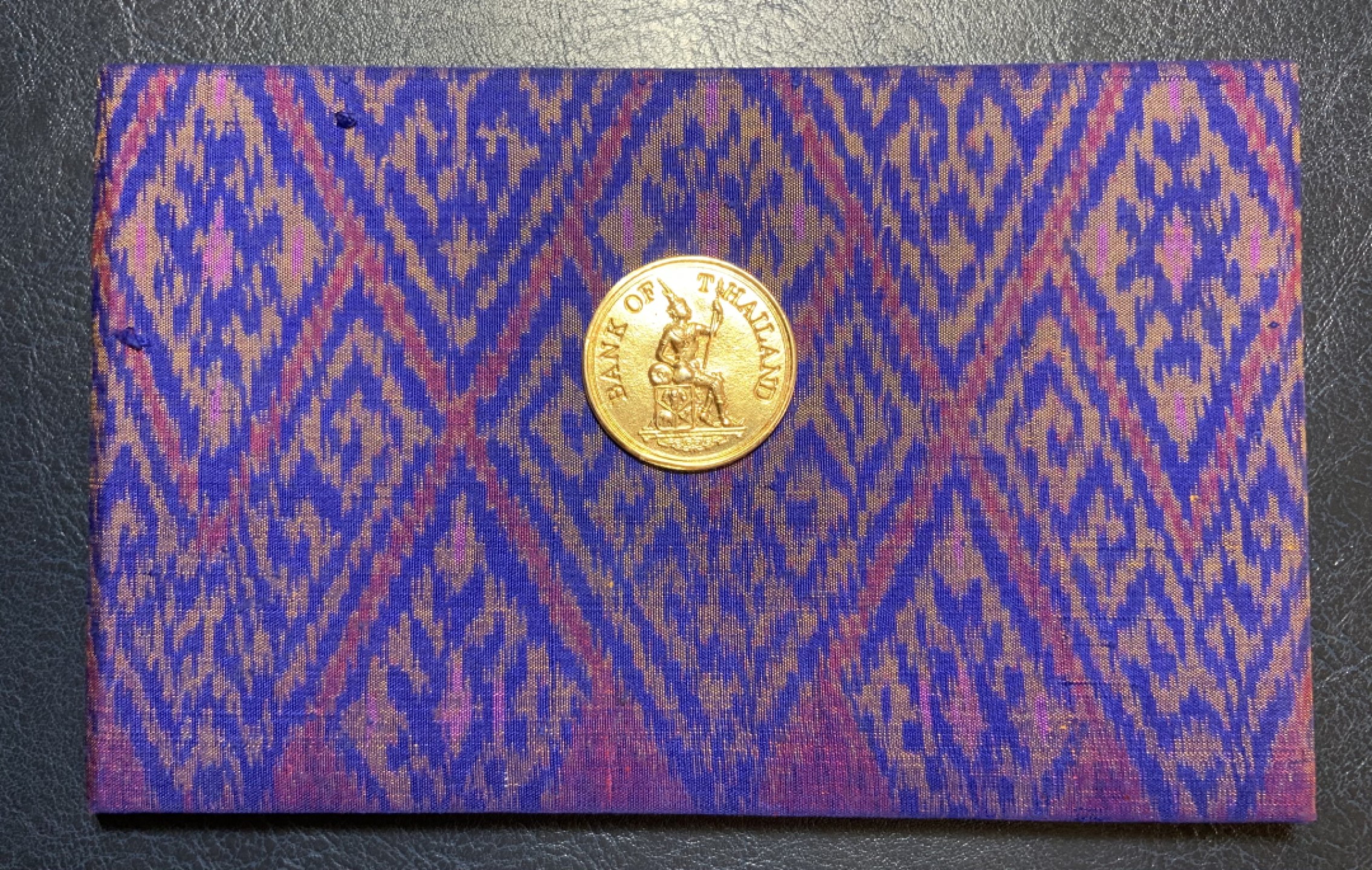 收藏联盟Quantum Auction 第186期拍卖(已更新) 泰国1996年500泰铢 PMG66 拉玛九世登基50周年纪念塑料钞 附带空的原册