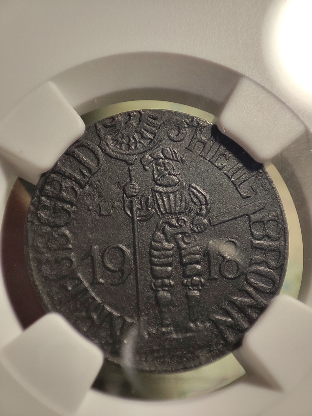 gush小明220825周四 德紧1918布龙10芬妮