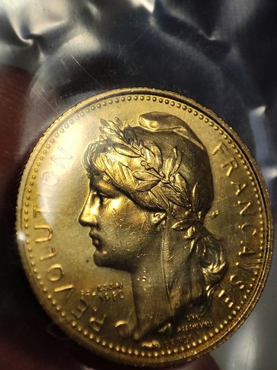 gush小明220825周四 法国纪念攻克巴士底狱小铜章