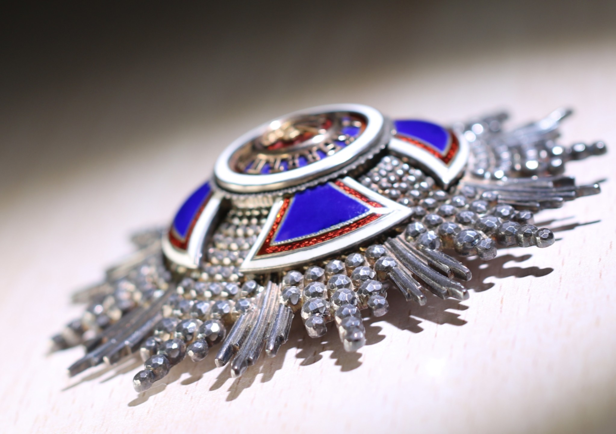 大猫徽章拍卖第200期  黑山王国大十字级达尼洛王子勋章