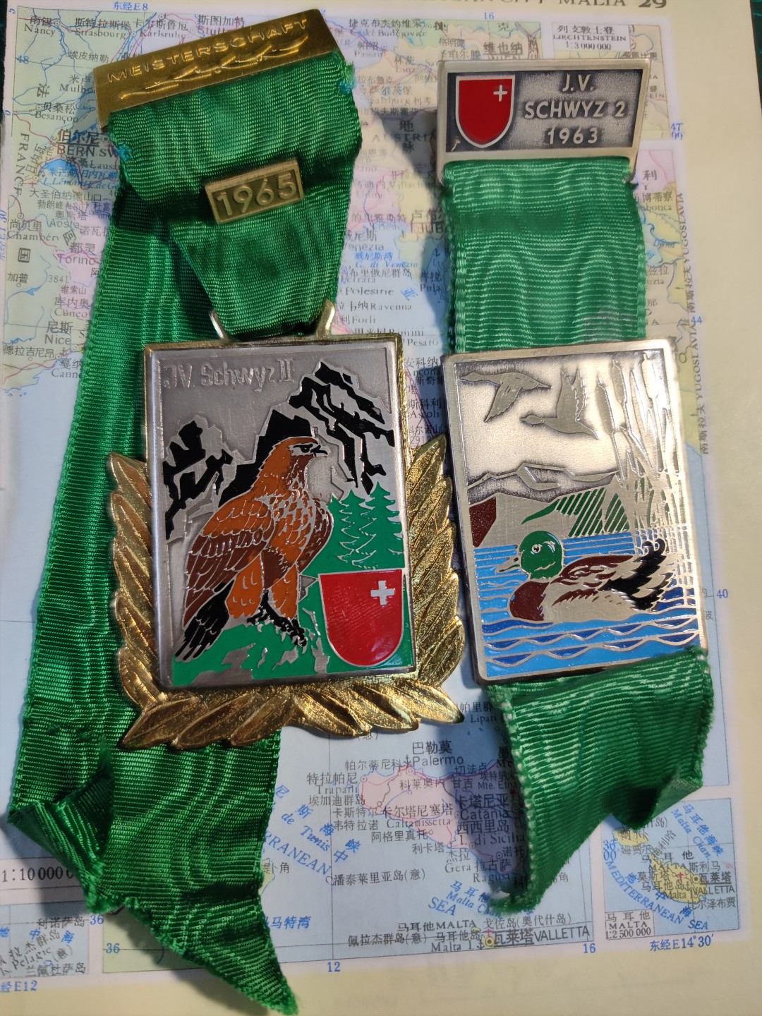 gush小明220825周四 瑞士射击节纪念章二枚