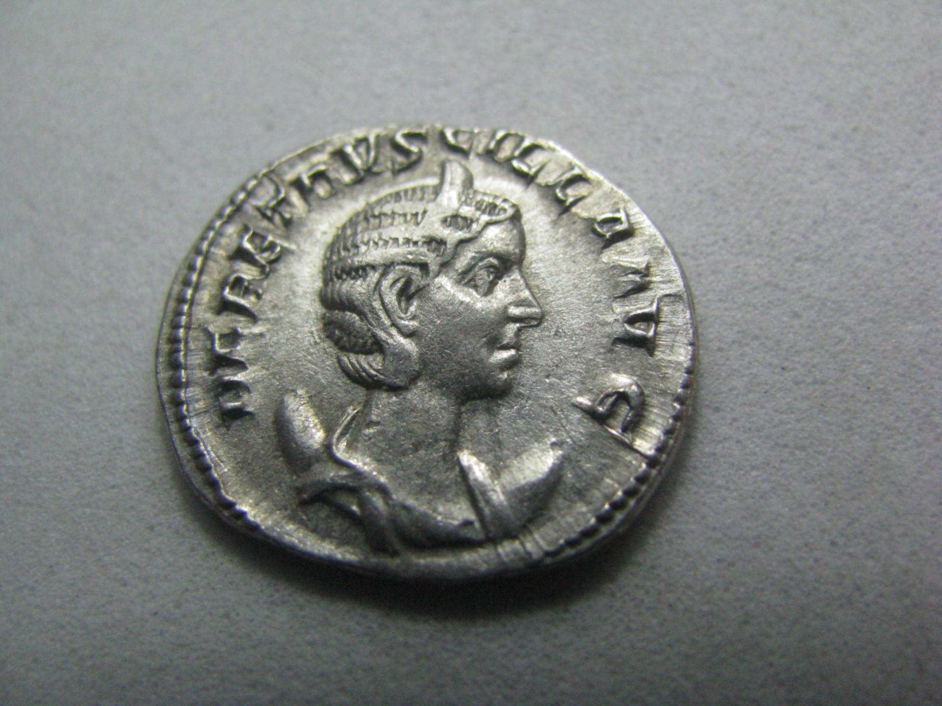 “王之爱好”~古罗马帝国钱币 皇后 埃卓西拉 （生卒年不详）