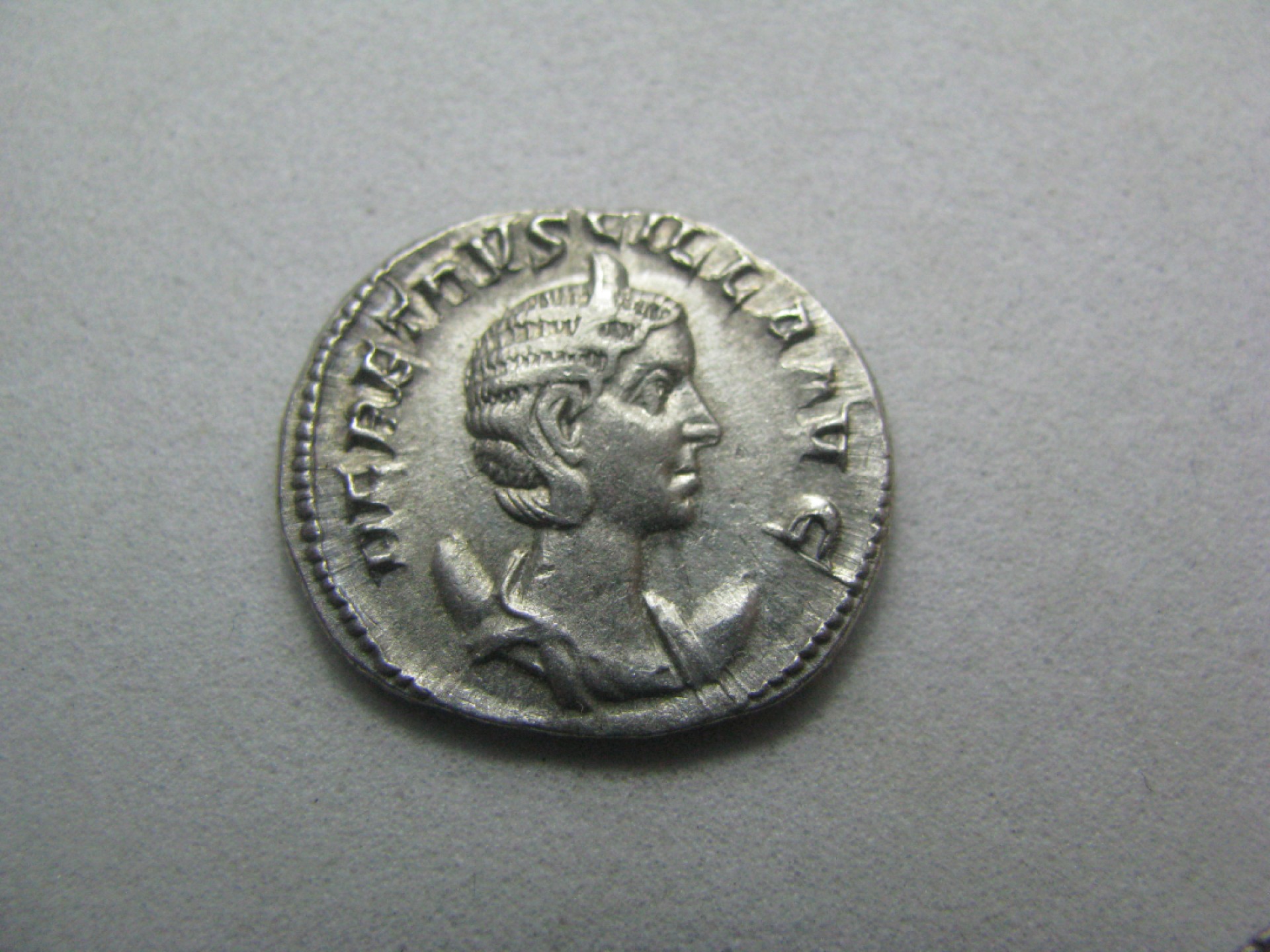 “王之爱好”~古罗马帝国钱币 皇后 埃卓西拉 （生卒年不详）