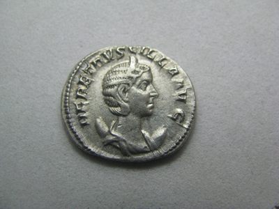 “王之爱好”~古罗马帝国钱币 - 皇后 埃卓西拉 （生卒年不详）